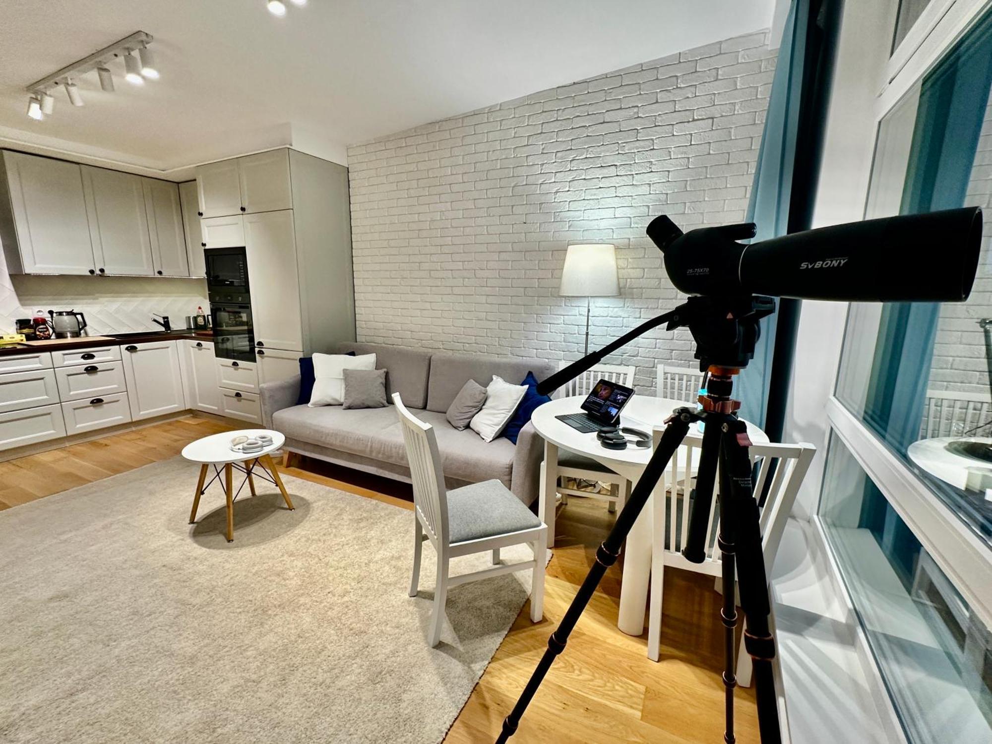 Smyk Wifi 1gbs 70tv Max Appletv Netflix Apartment Warsaw
