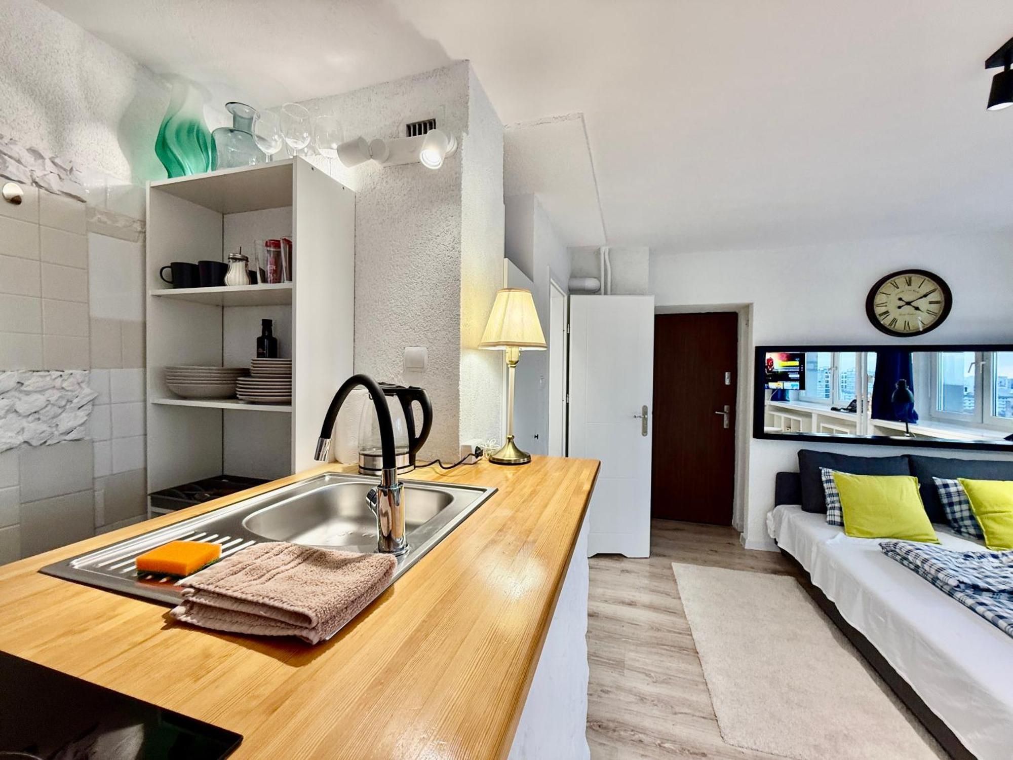 Sawa 7 Wifi8gbs 85'tv 4k Netflix Apartment Warsaw