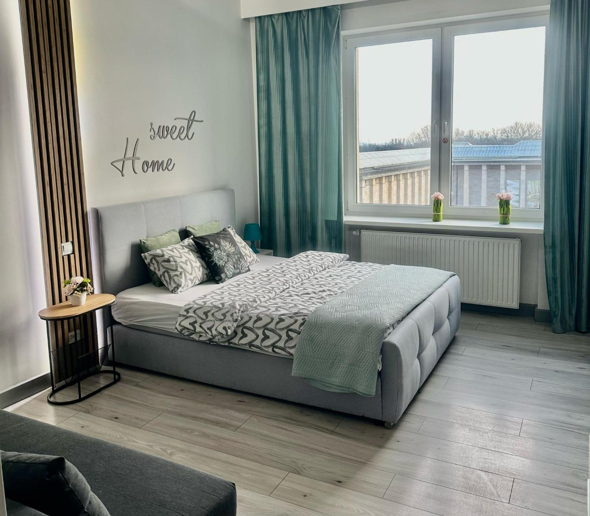 Exclusive Smolna Warsaw