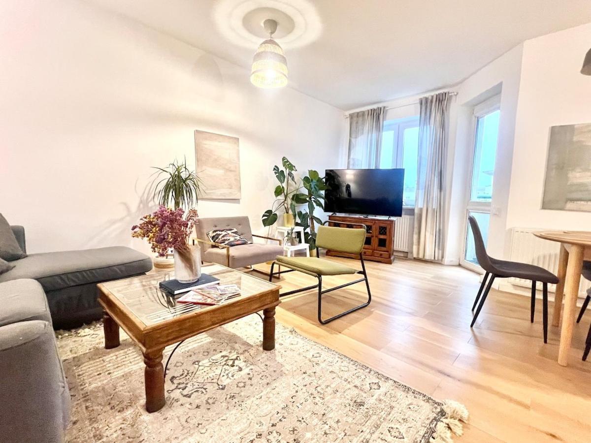 Apartment New 2floor Security Park Mall Airport *