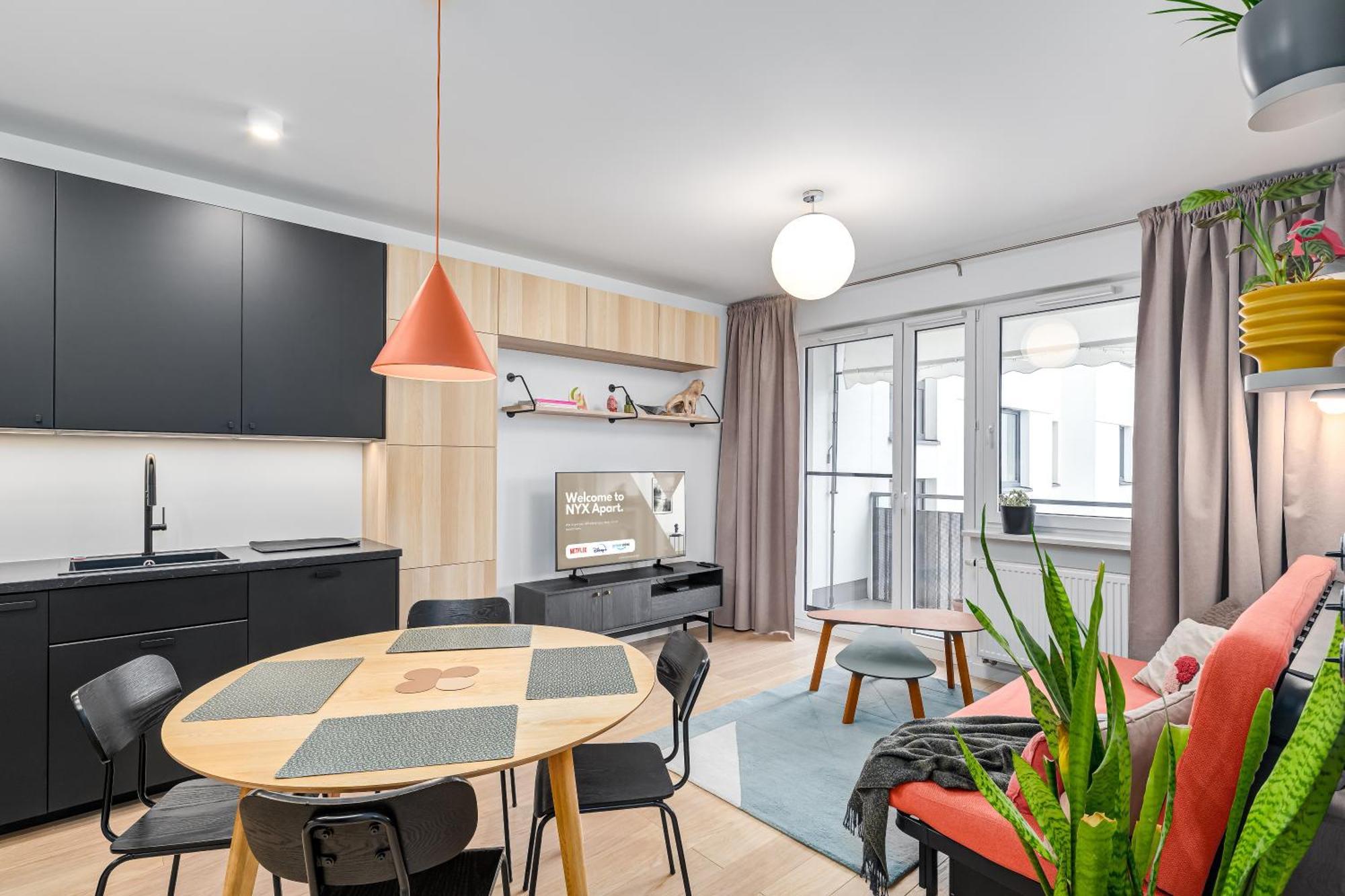 Bartycka 24b By Nyx Apartment