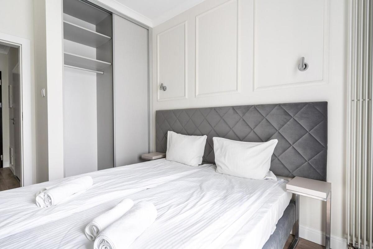 Apartment Urban Chic - - Mennica