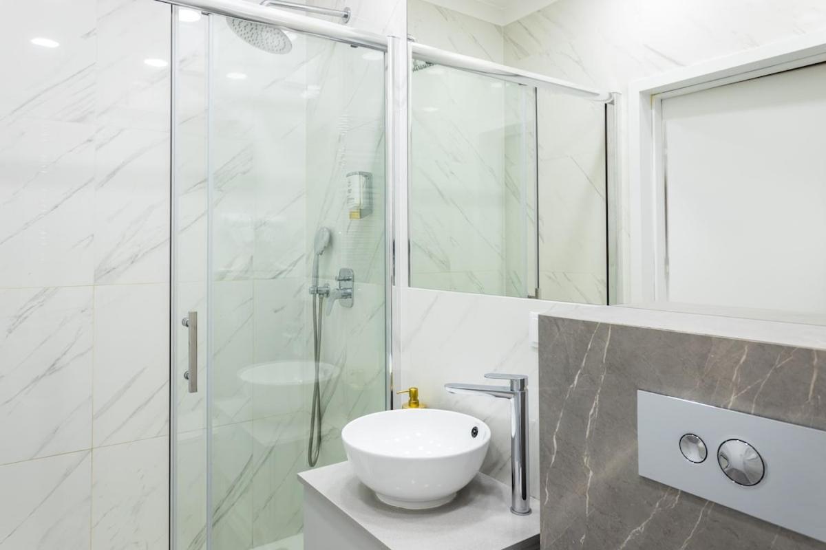 Apartment Urban Chic - - Mennica