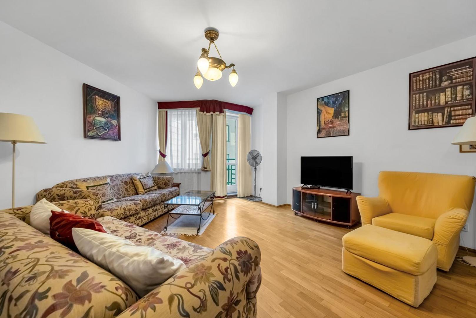 Apartament Wola - 100m2, Balcony - By Rentujemy *