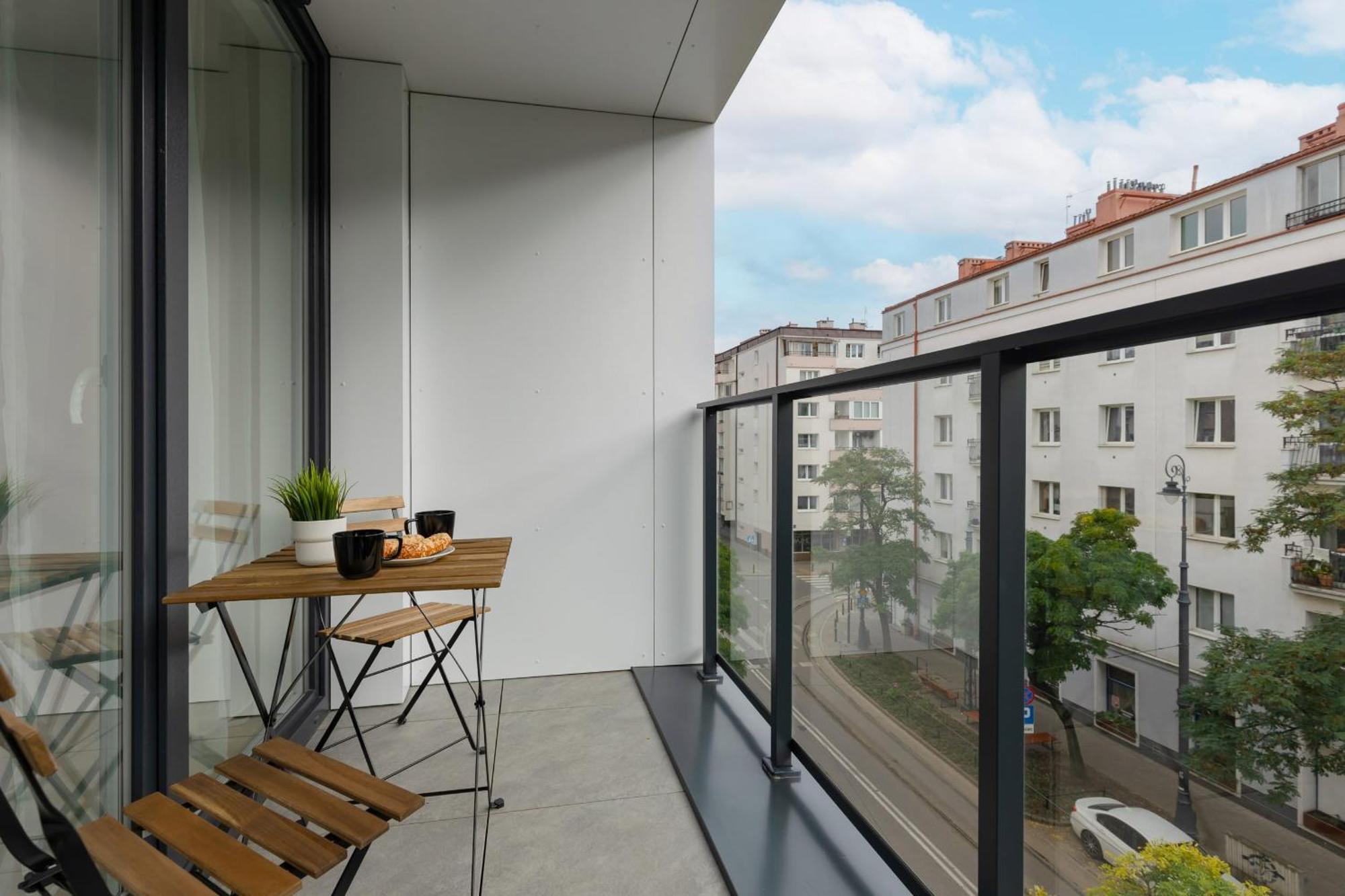 Praga Stalowa With Balcony By Renters Warsaw
