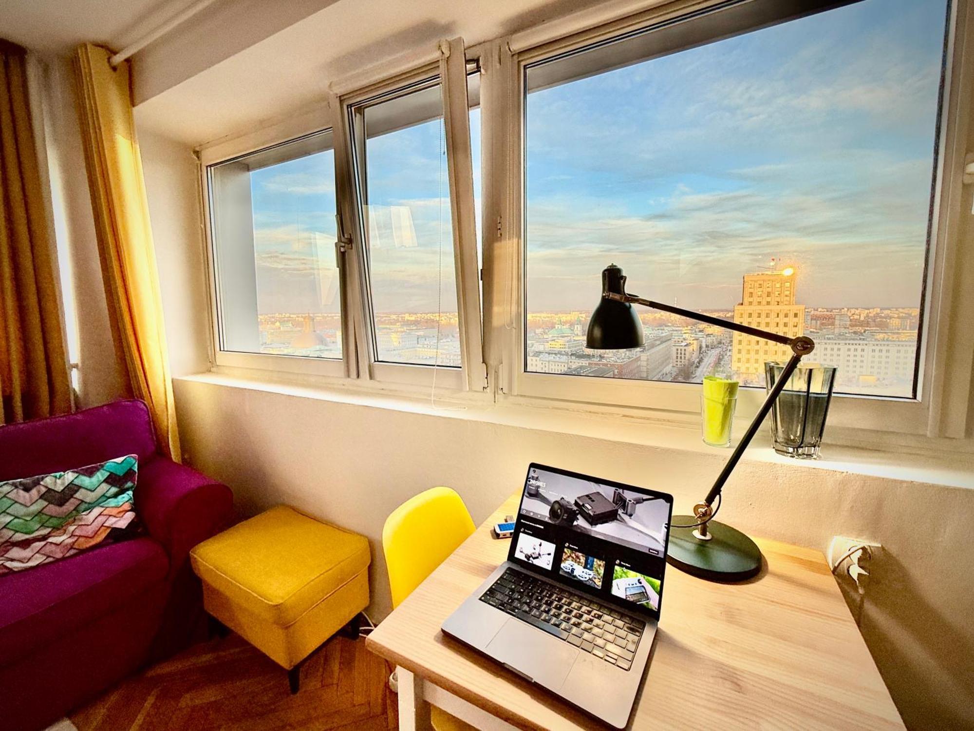 Super Yellow 2x Metro Fast Wifi 1 Gbs Netflix Panorama Miasta Apartment Warsaw