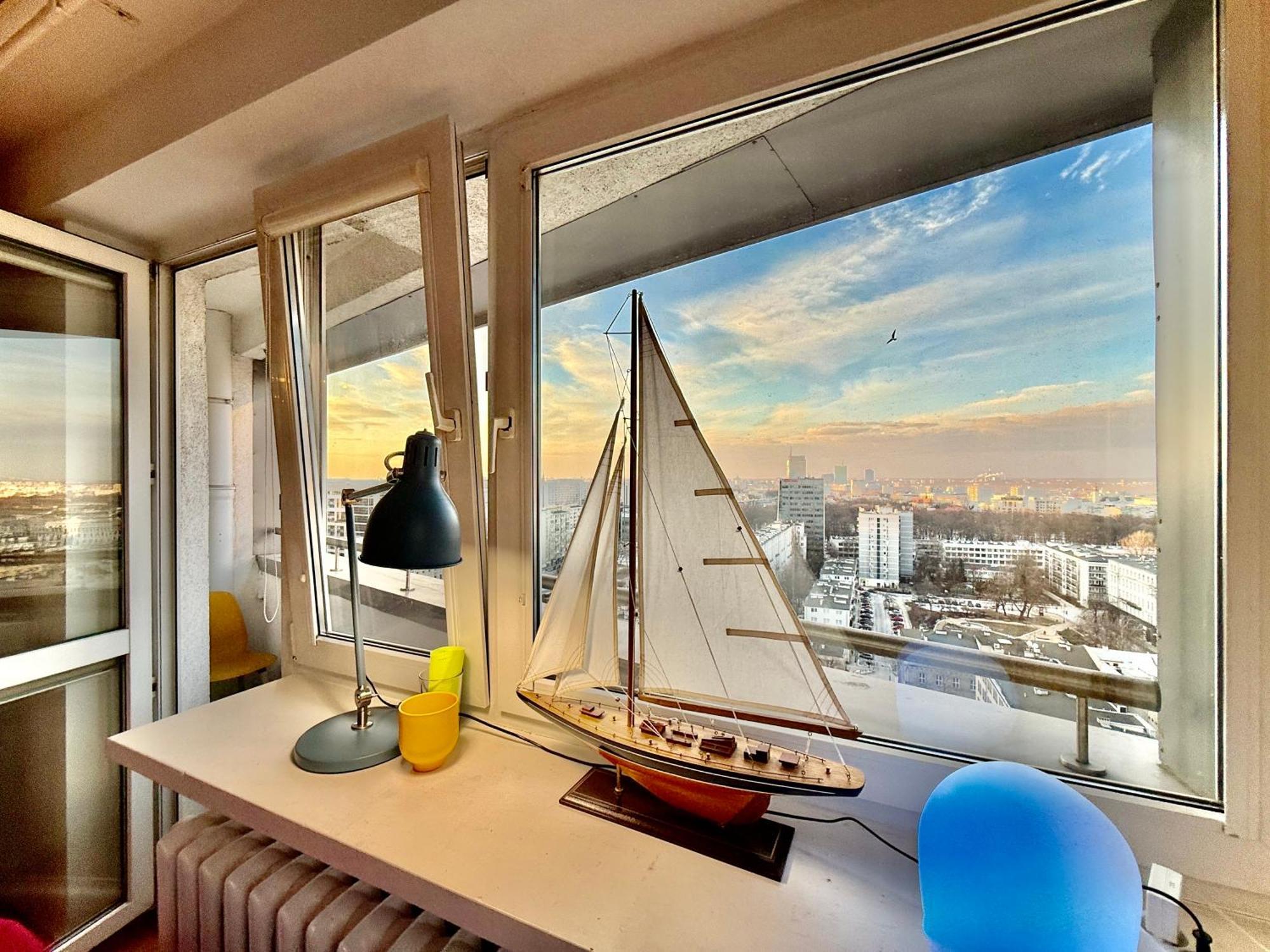 Super Yellow 2x Metro Fast Wifi 1 Gbs Netflix Panorama Miasta Apartment
