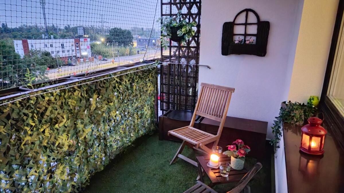 Apartment Comfortable In Good Location *