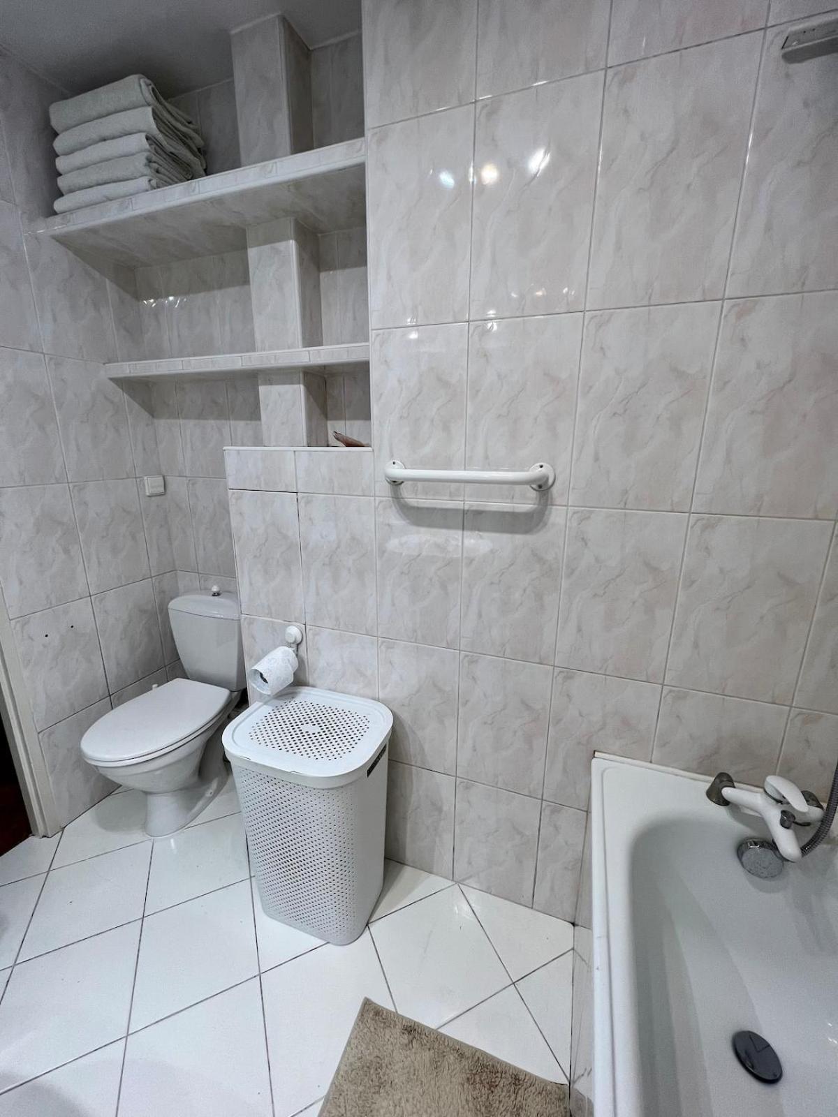 Comfortable In Good Location Apartment