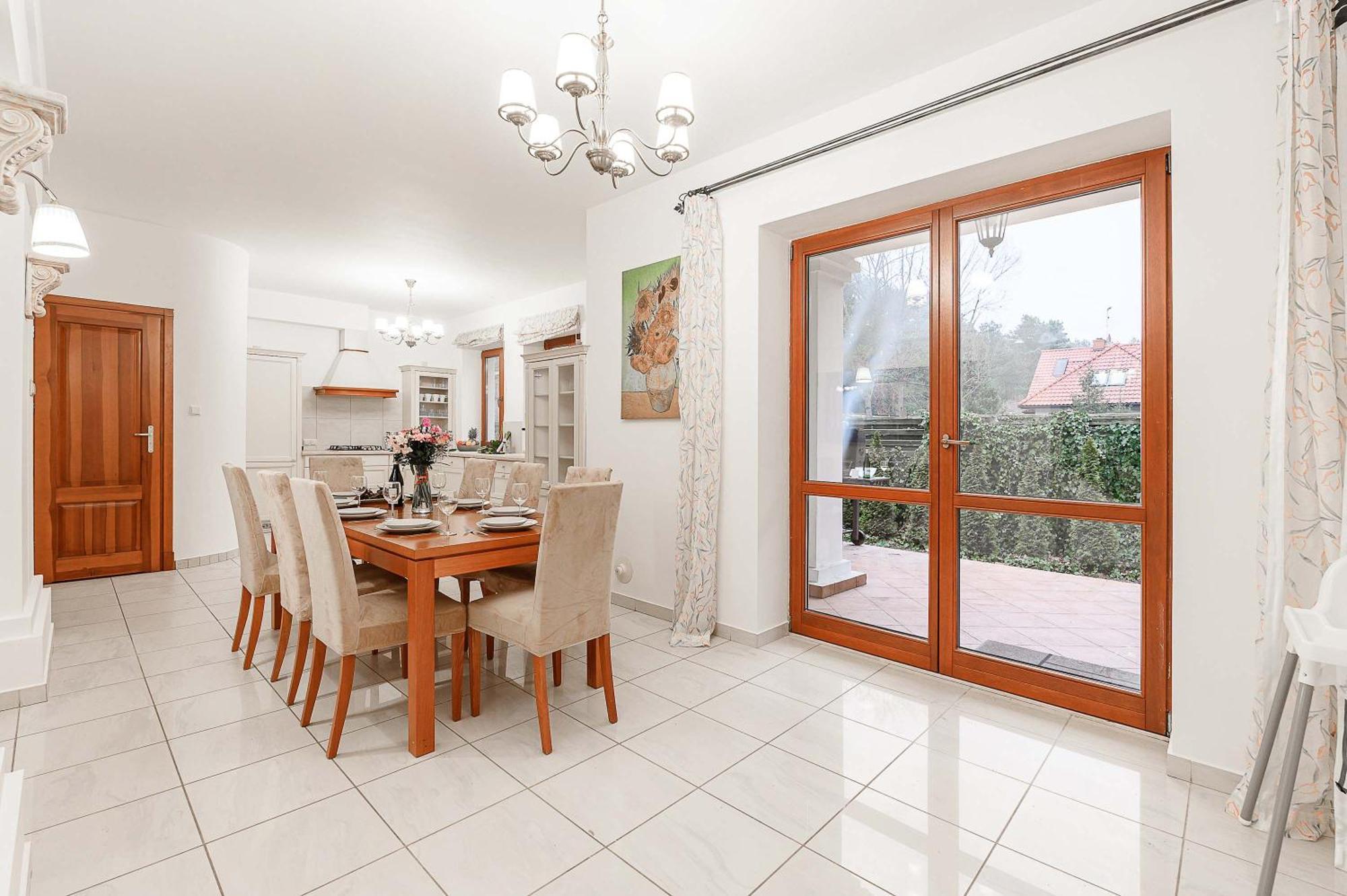Lumina In Apartamento