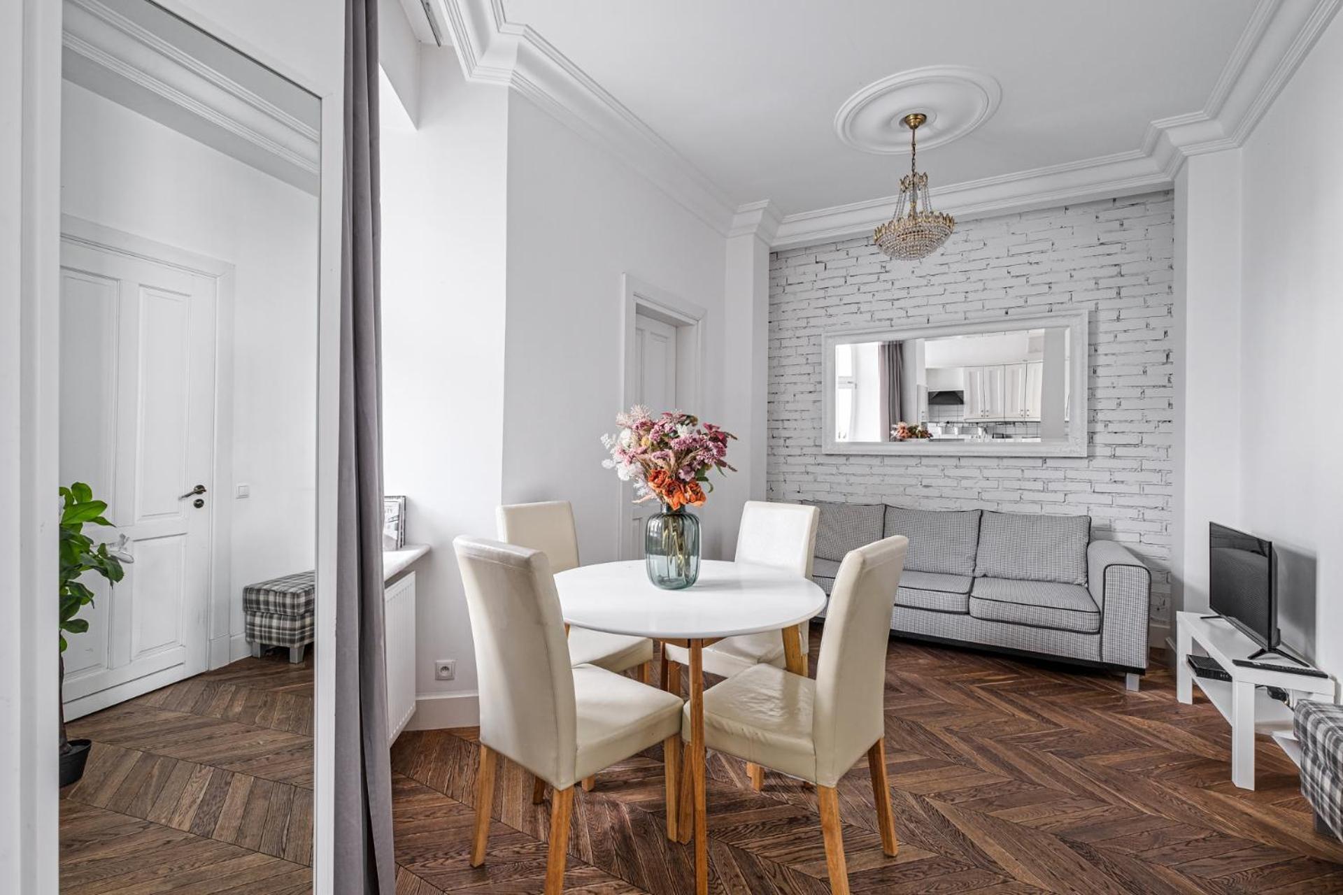 Center - Cozy And Bright - Dobra 11 Apartment