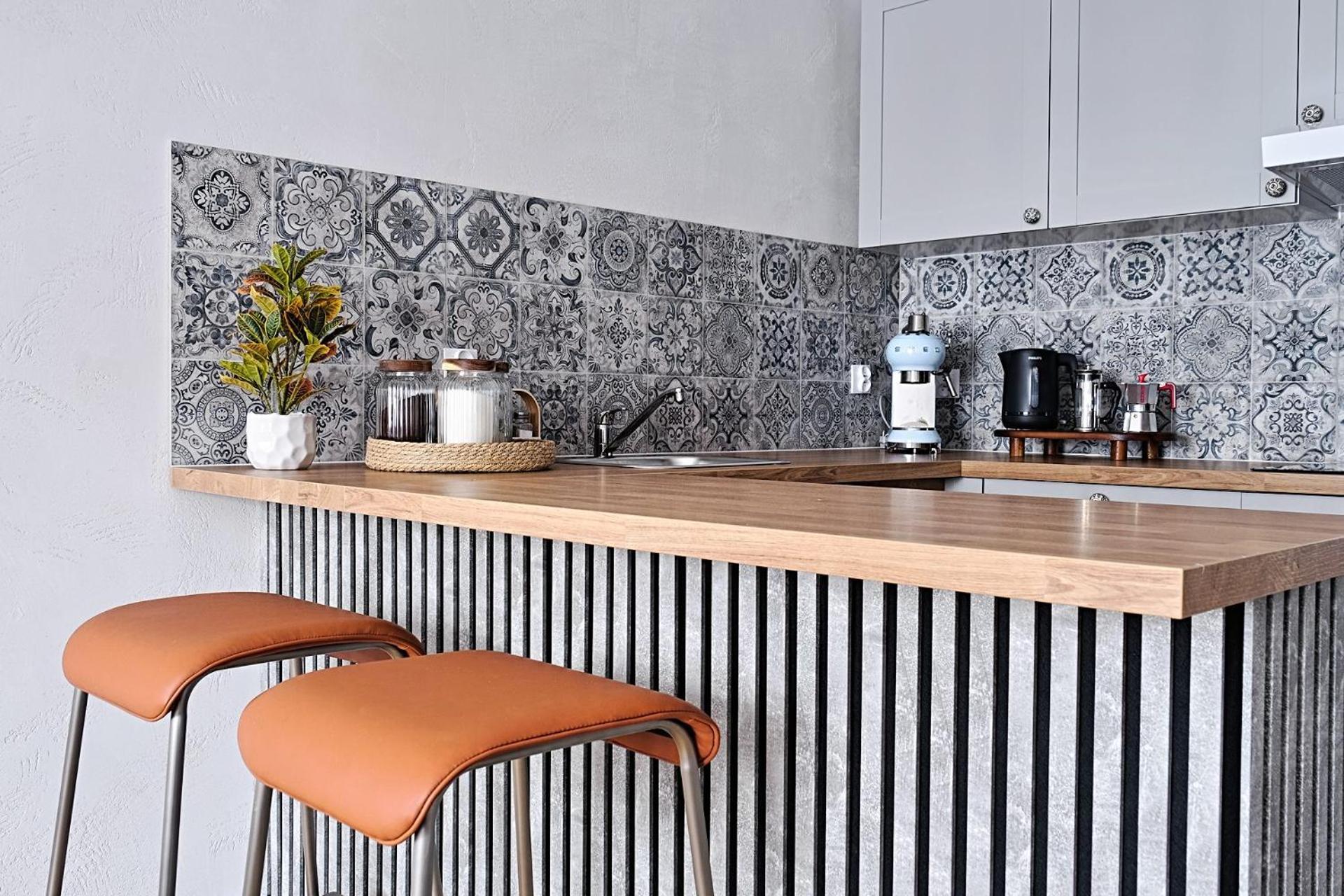 *top* Full Black Out A/c Fast Wi-fi, Standing Desk Apartamento Varsóvia