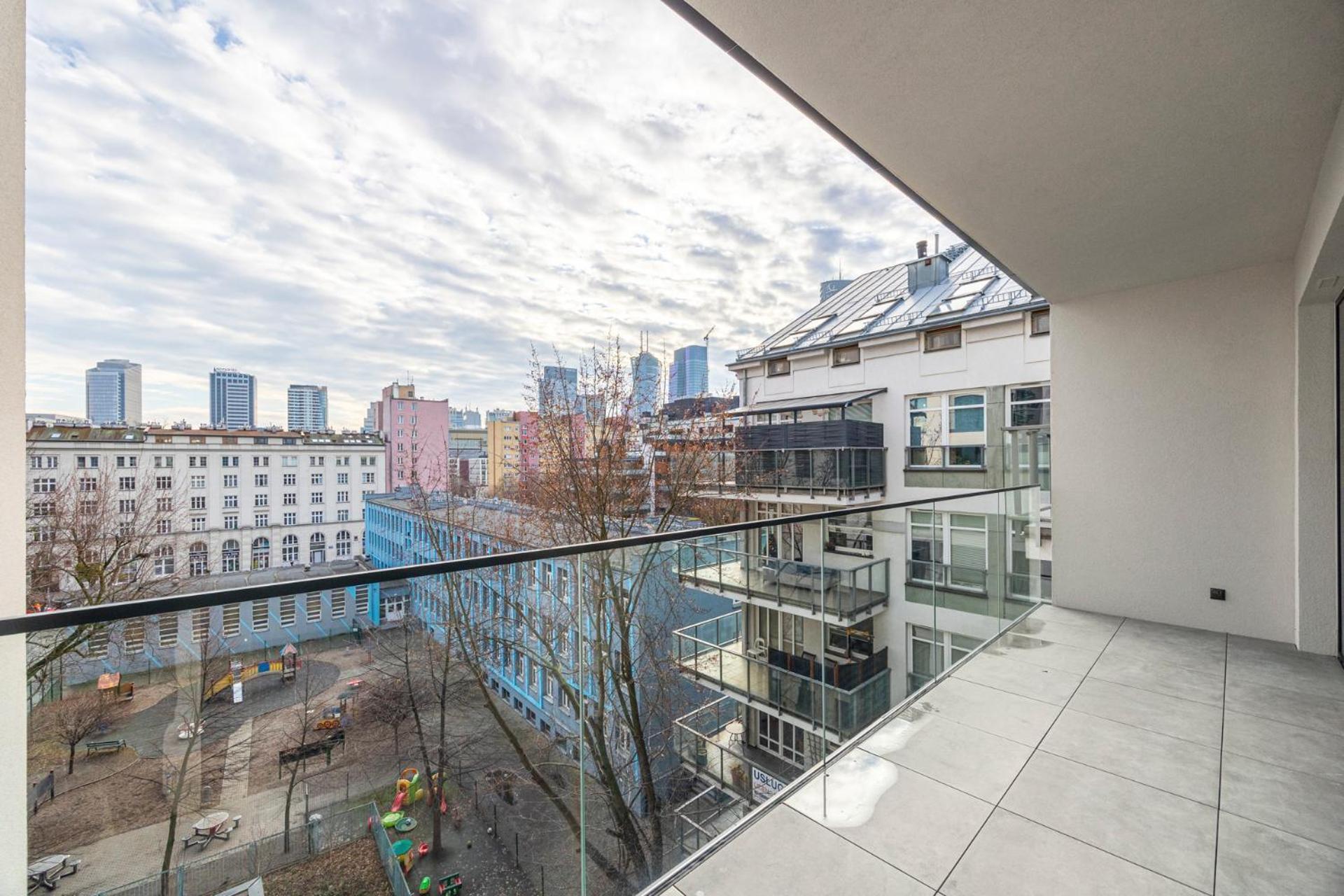 Apartment Chronos With Parking And Air Conditioning In Wola By Renters Prestige