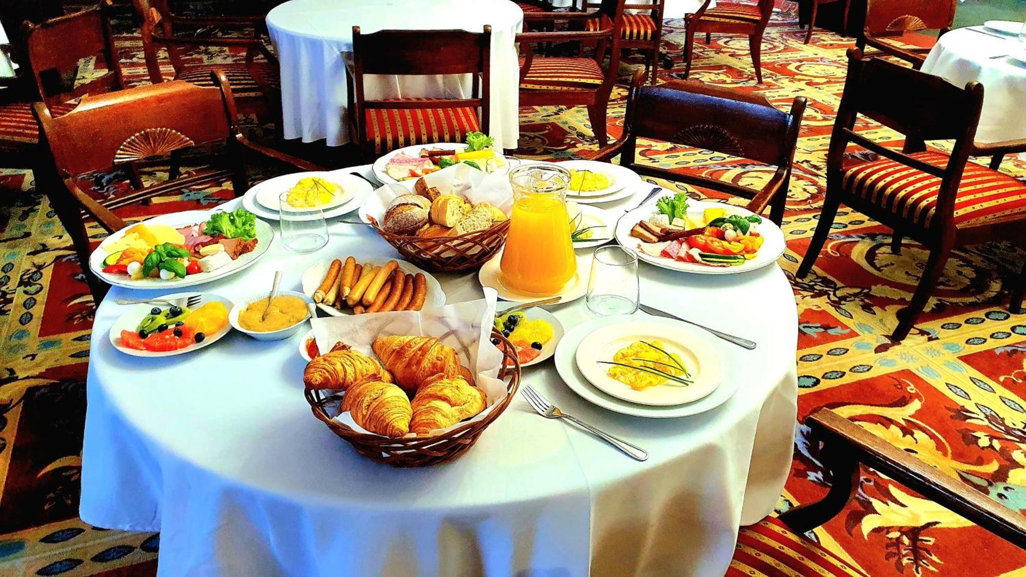 Bella Vista Hotel 3*