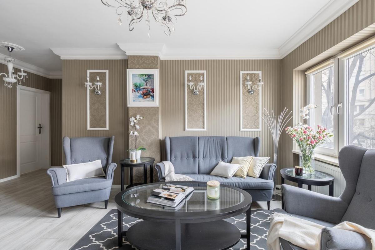 Apartment Luxury Place In Townhouse Warsaw