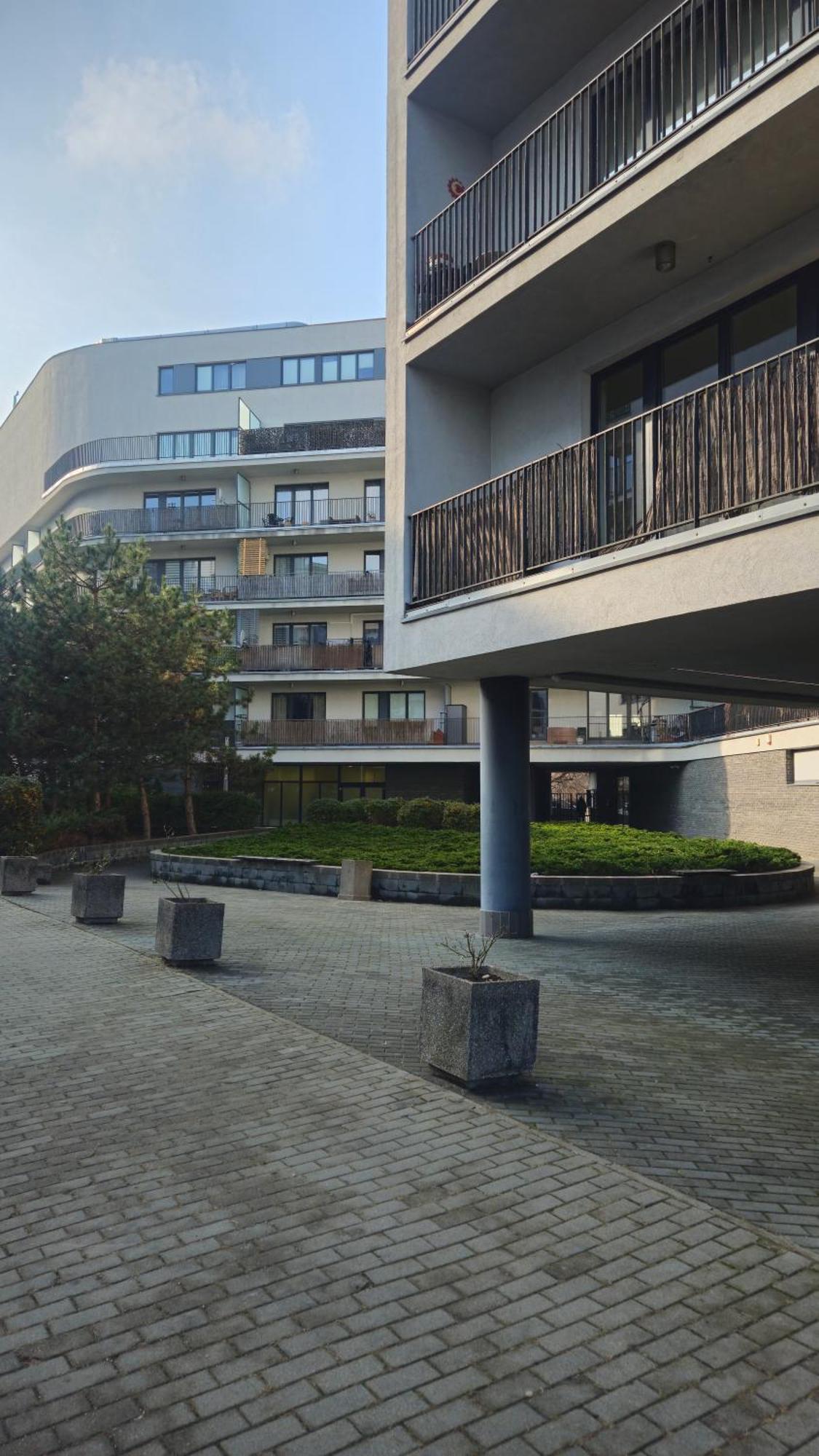 Dekart Arkadia Apartamento