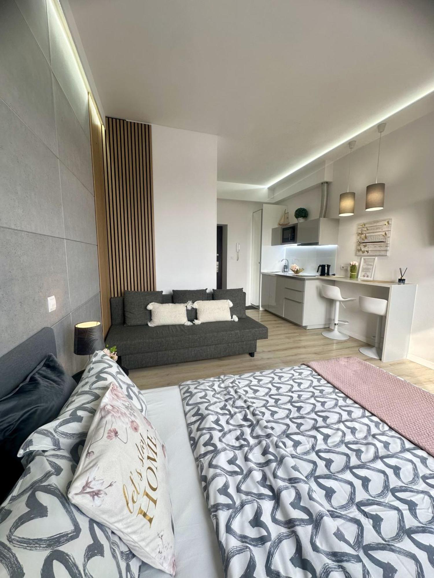 Exclusive Smolna Apartment Warsaw