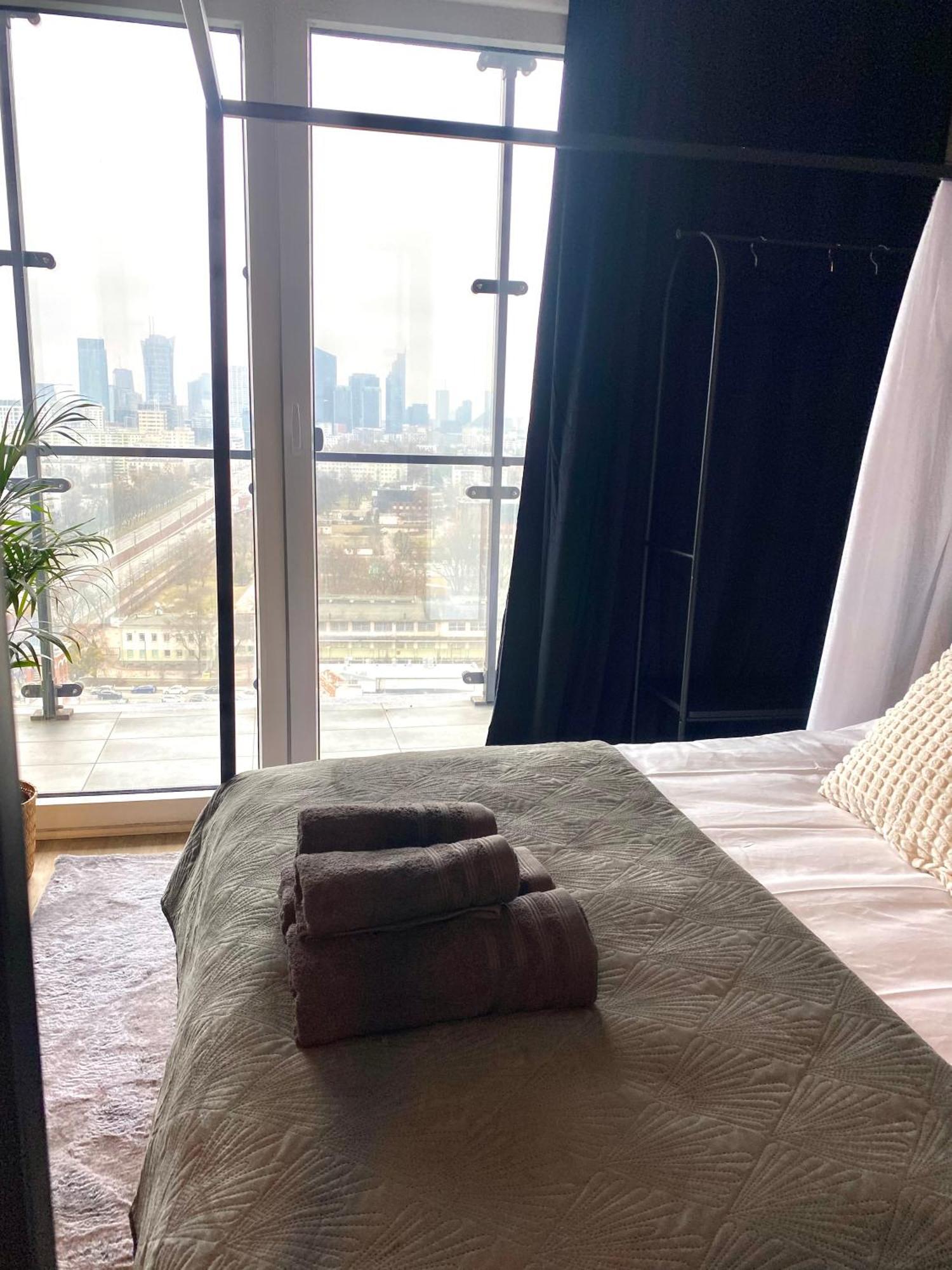 Chillout View & Pleasure - Wola Tower 15th Floor * Varsóvia