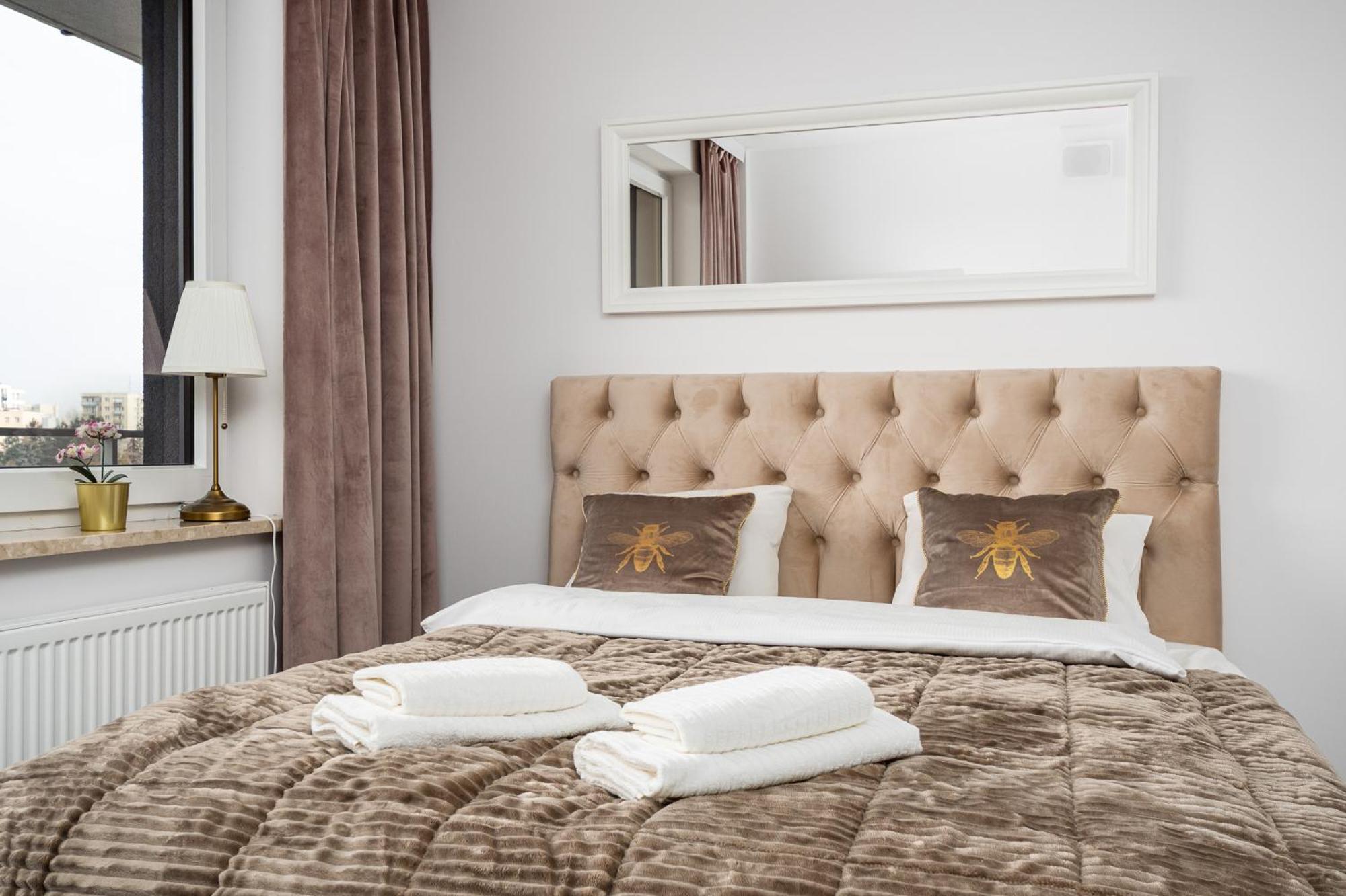 Pileckiego 59 Free Parking By Perfect Warsaw
