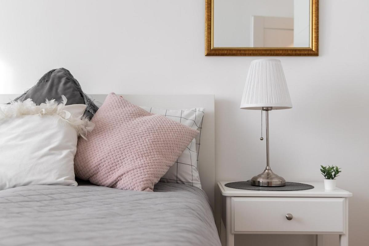 Chic - Stare - Cozy And Stylish - Anielewicza Apartment Warsaw