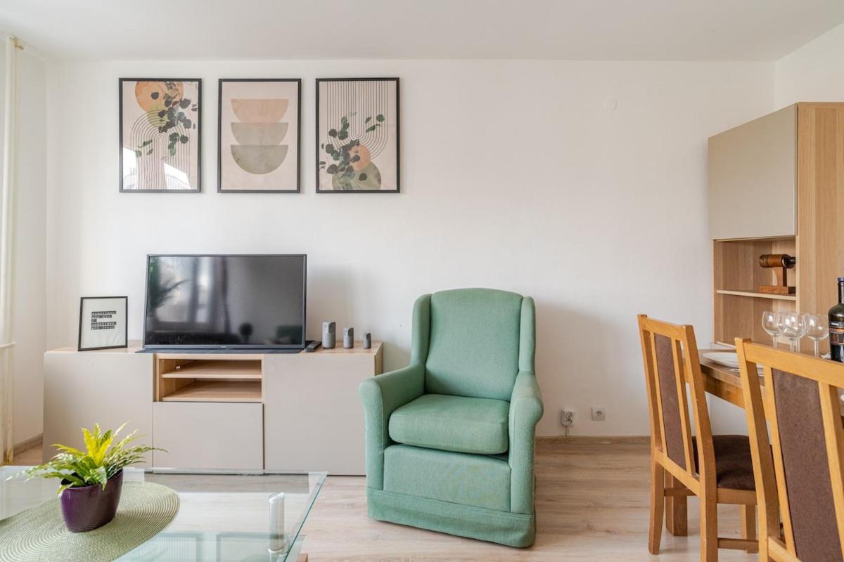 Apartment Varsovian Chic - Stylish 2br In Center With Balcony & Views *