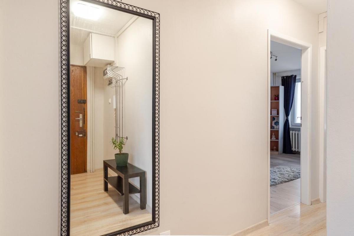 Varsovian Chic - Stylish 2br In Center With Balcony & Views Warsaw