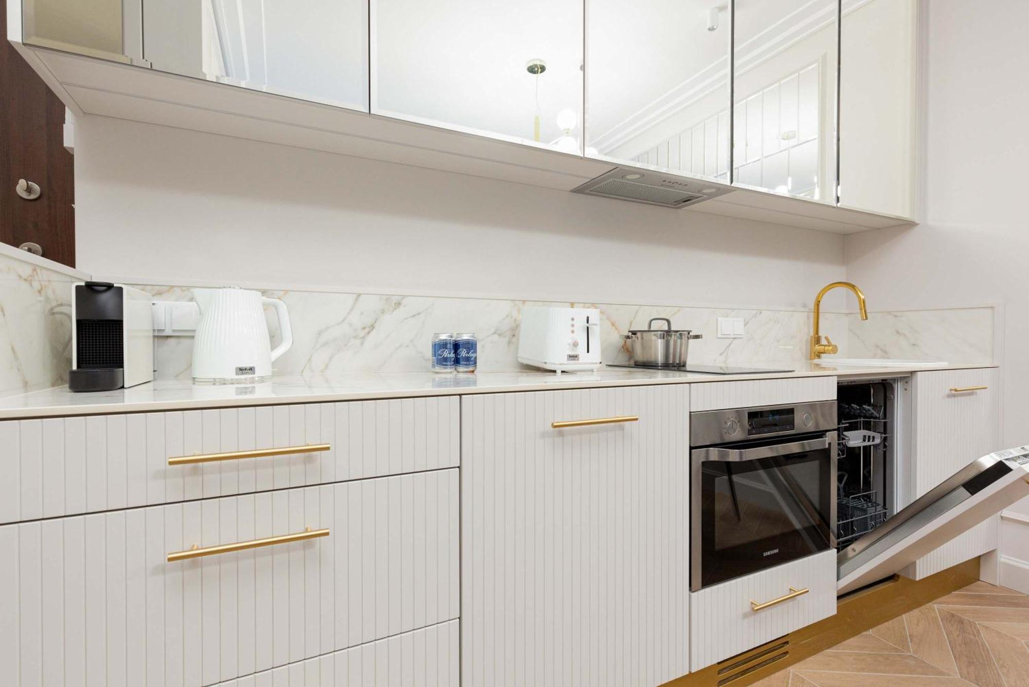 Lux Center Mennica By Renters Prestige Varsóvia