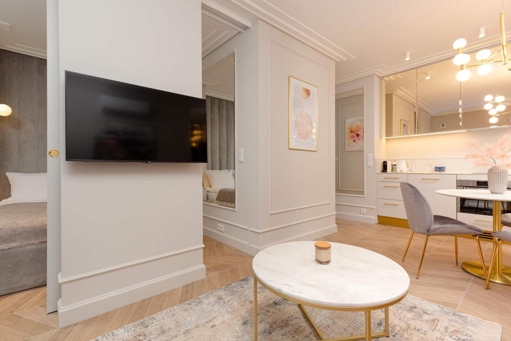 Lux Center Mennica By Renters Prestige Varsóvia