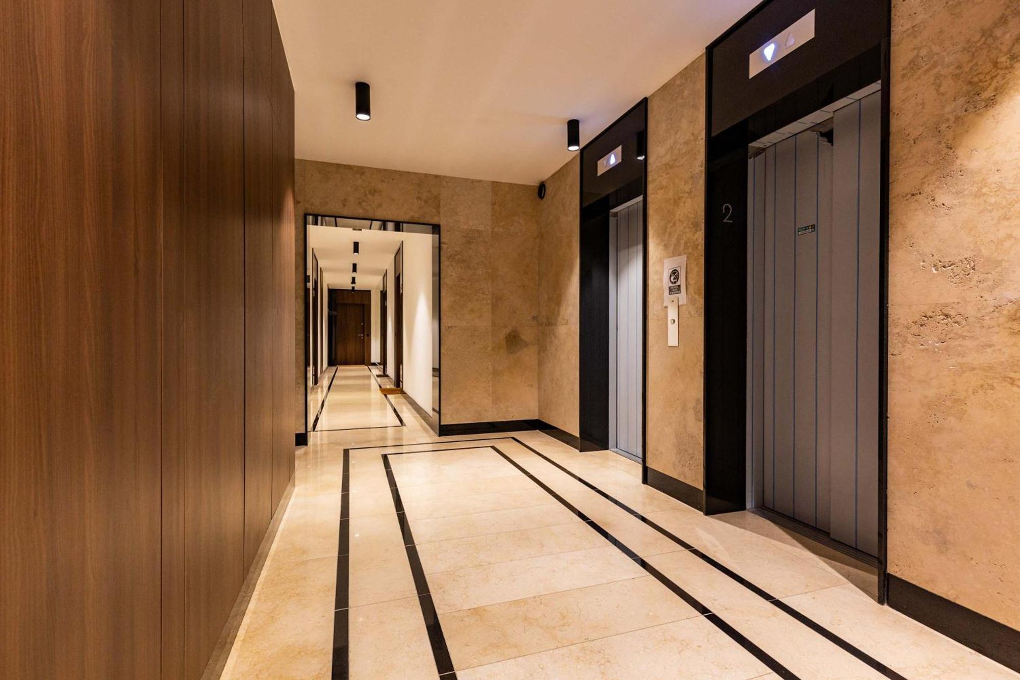 Lux Center Mennica By Renters Prestige Apartamento Varsóvia
