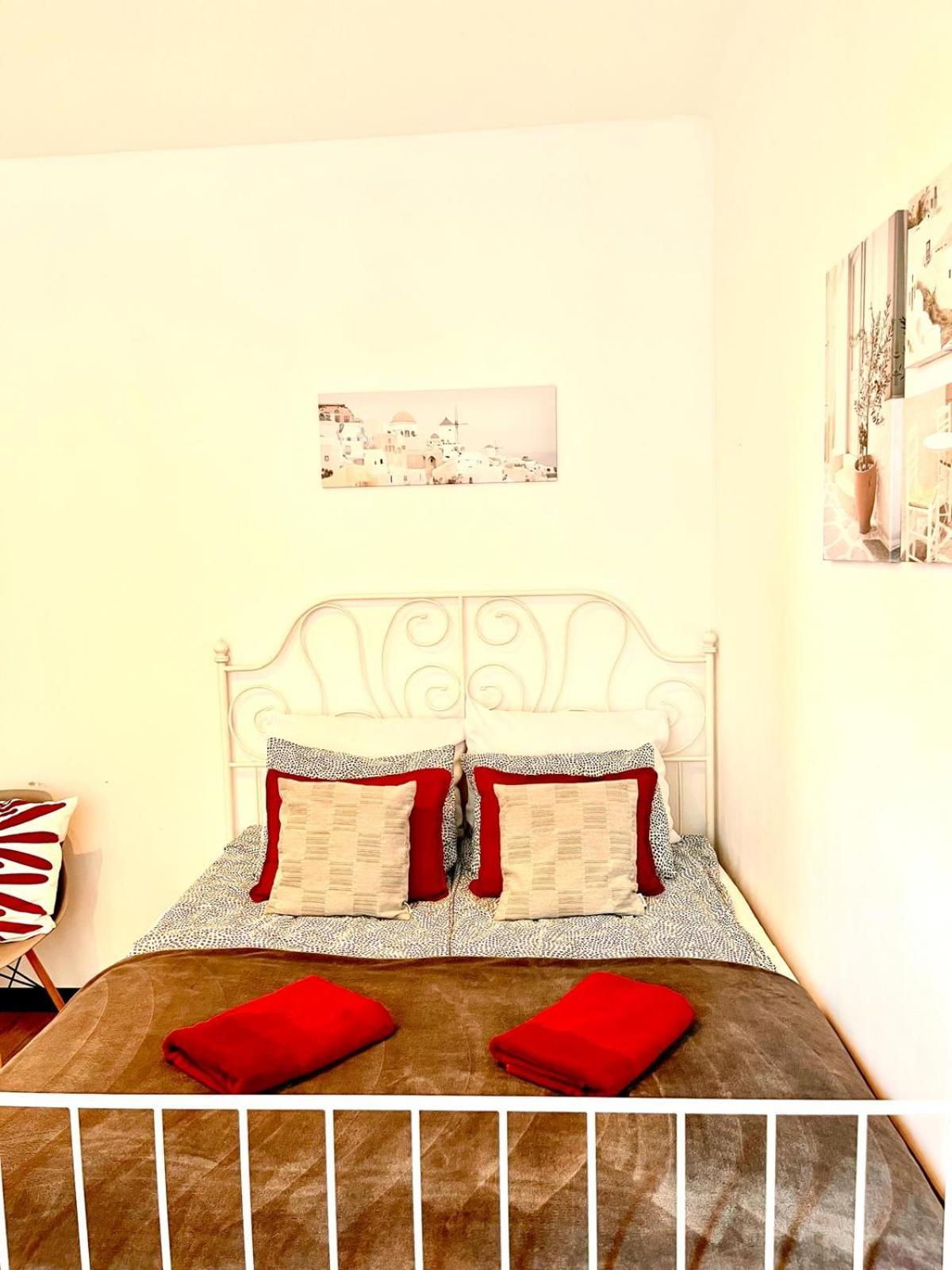 1 In Center Apartment *