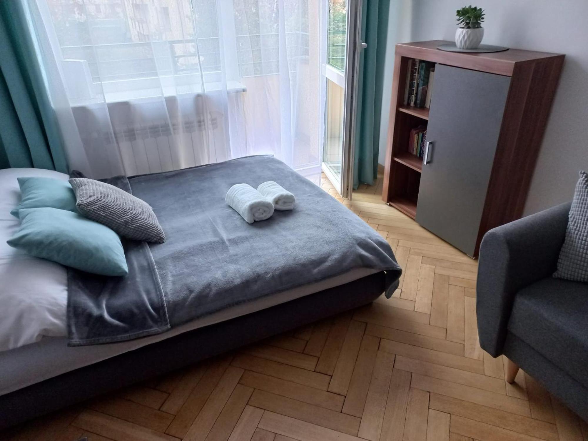 Nowogrodzka Apartment *