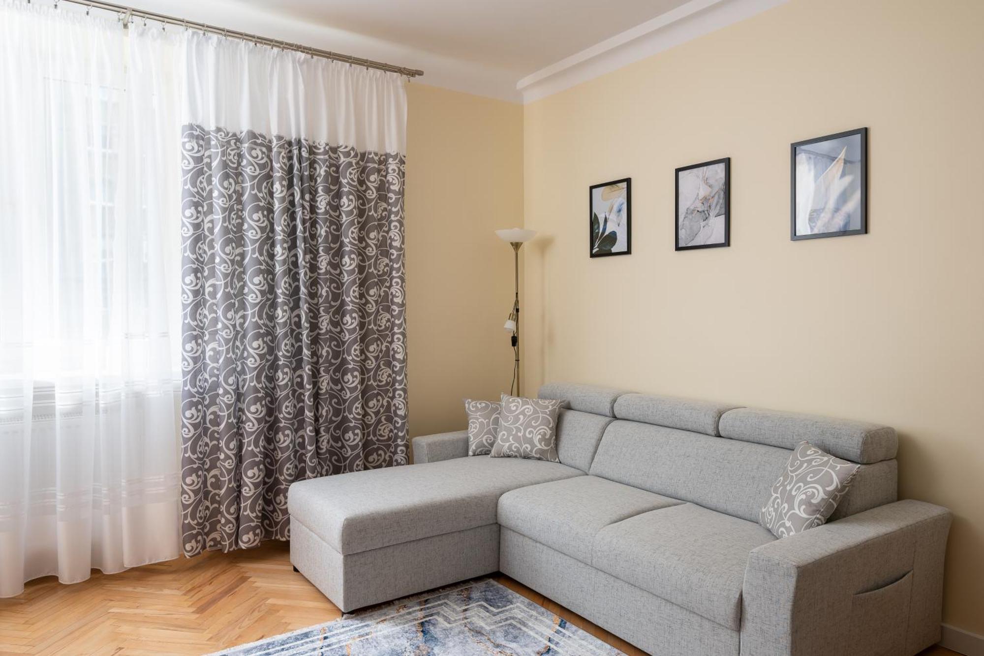 Park Mirowski Comfort *