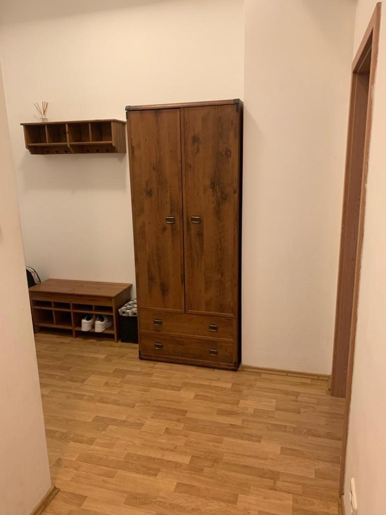 Spacious 2-rooms Penthouse In Center Apartament *
