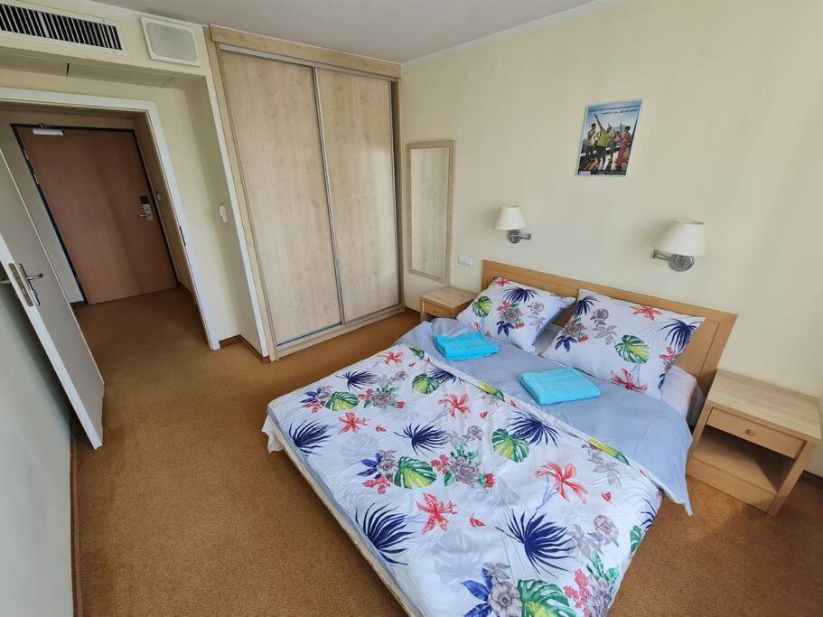 10q - Z6 1003 Apartamento