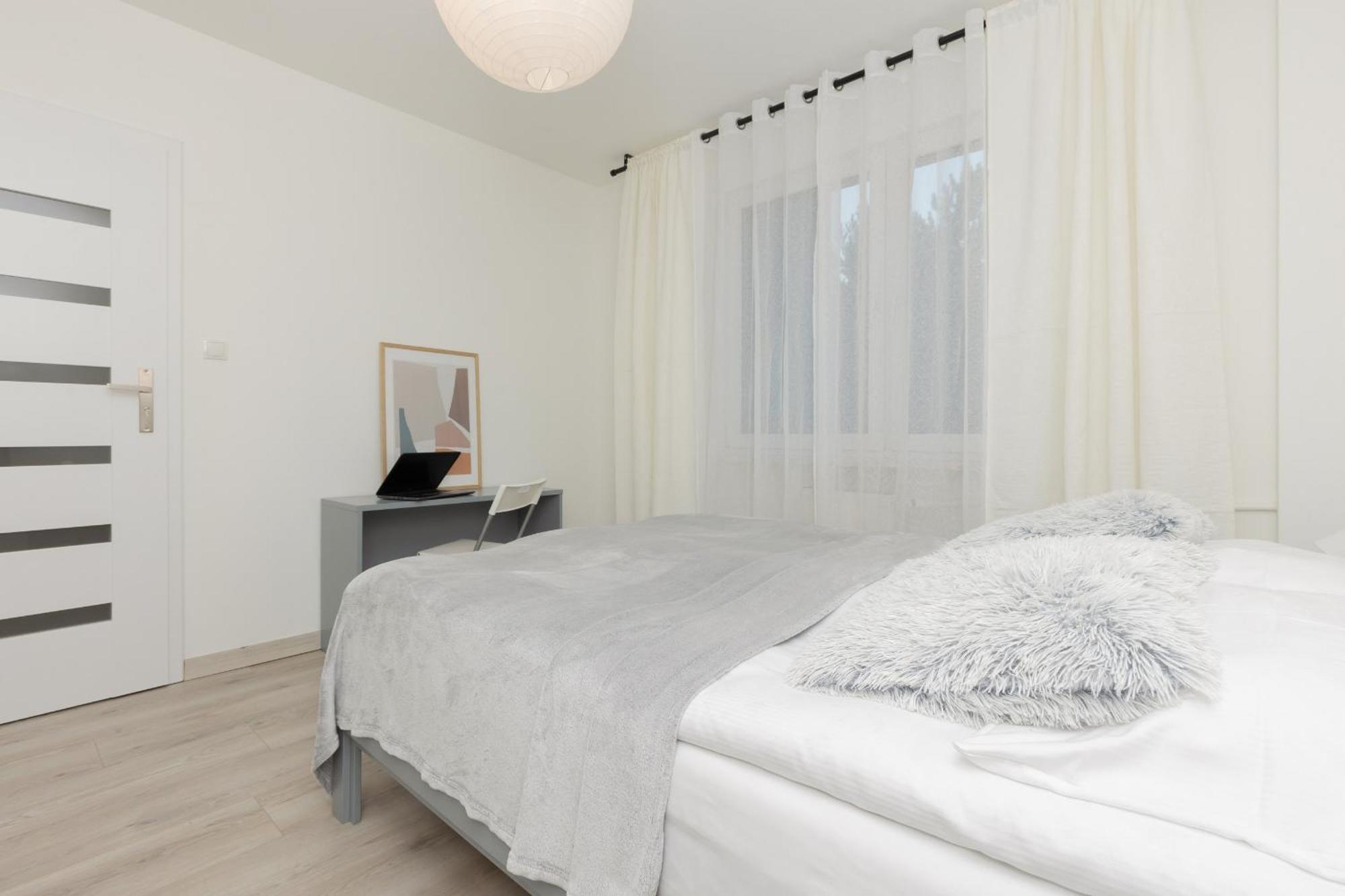 Kopcinskiego Bright & Spacious Ursynow By Renters Apartment Warsaw