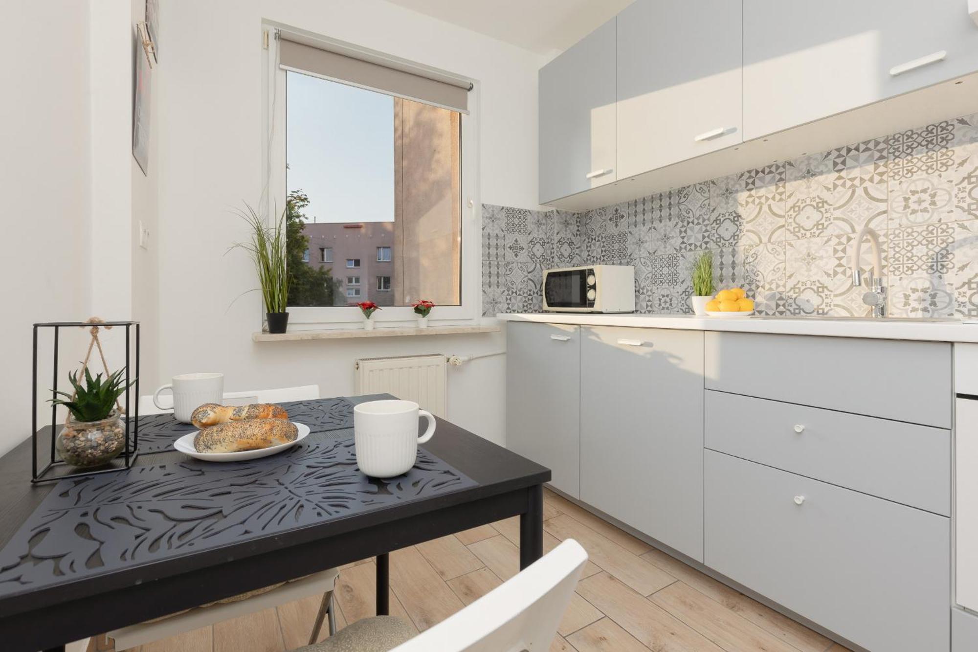 Kopcinskiego Bright & Spacious Ursynow By Renters Apartment Warsaw
