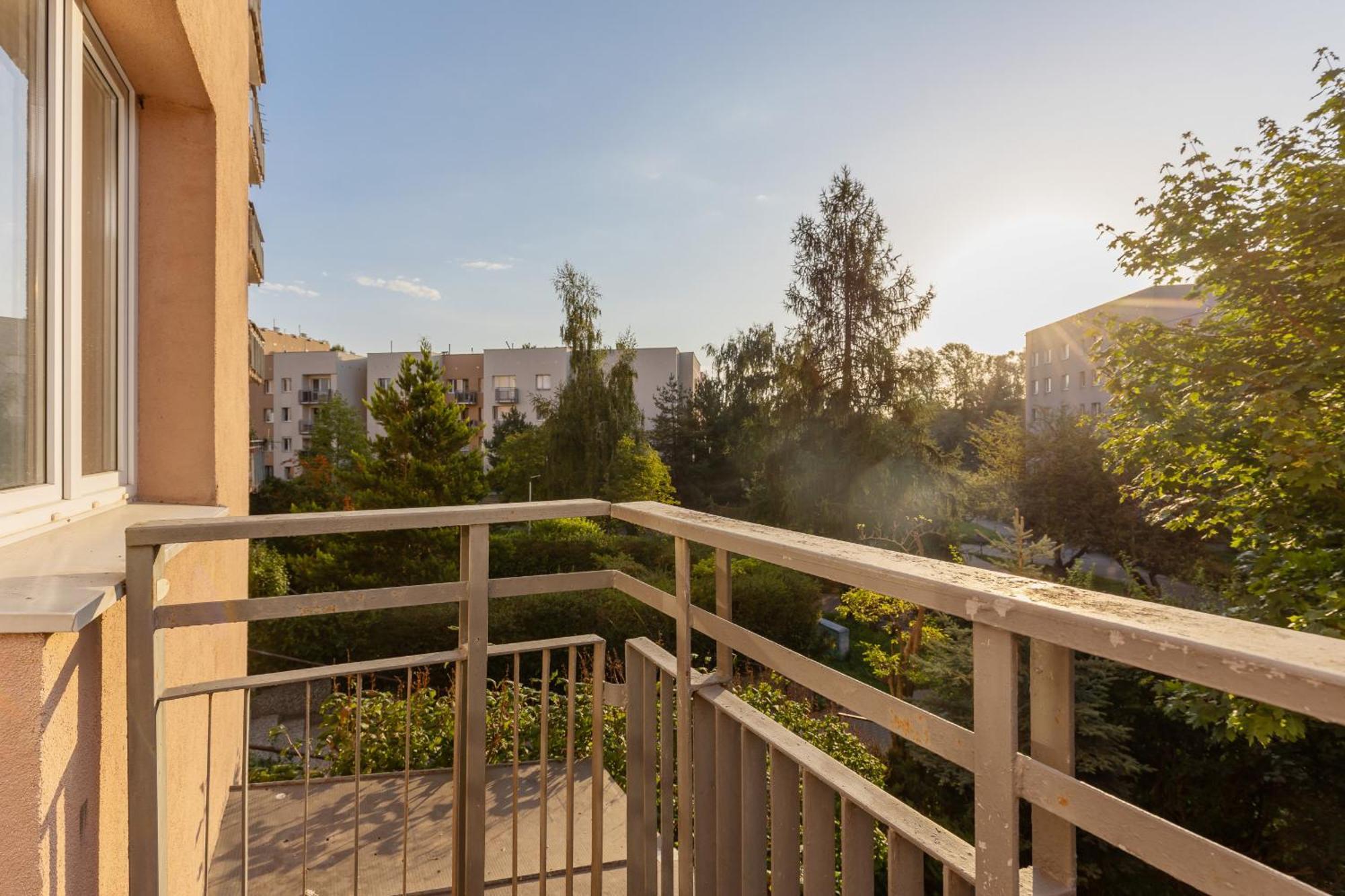 Apartment Kopcinskiego Bright & Spacious Ursynow By Renters