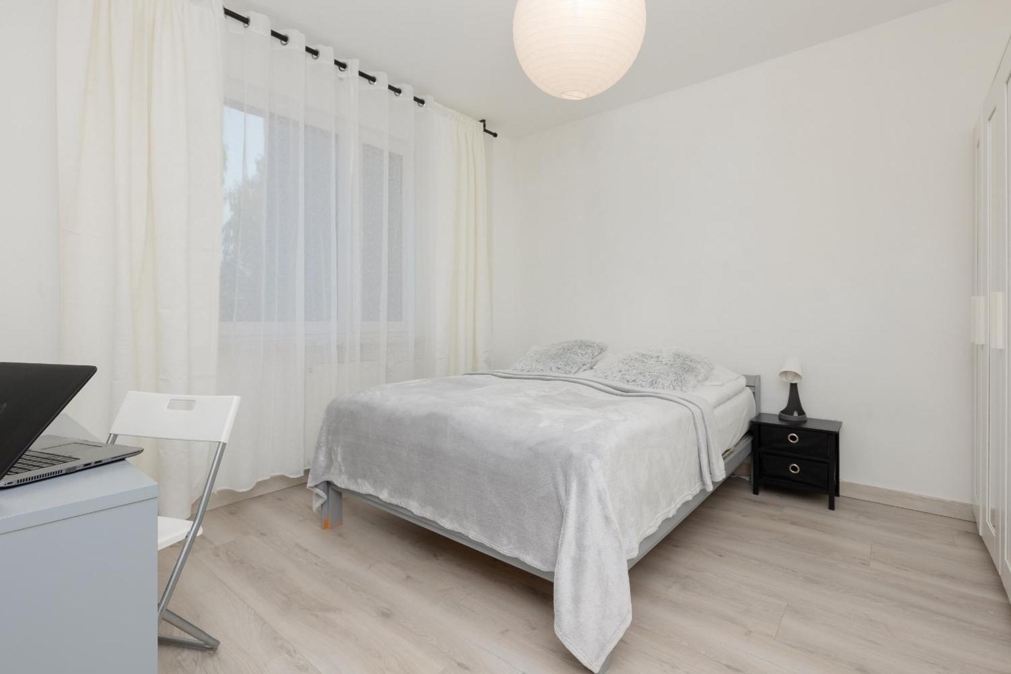 Kopcinskiego Bright & Spacious Ursynow By Renters *