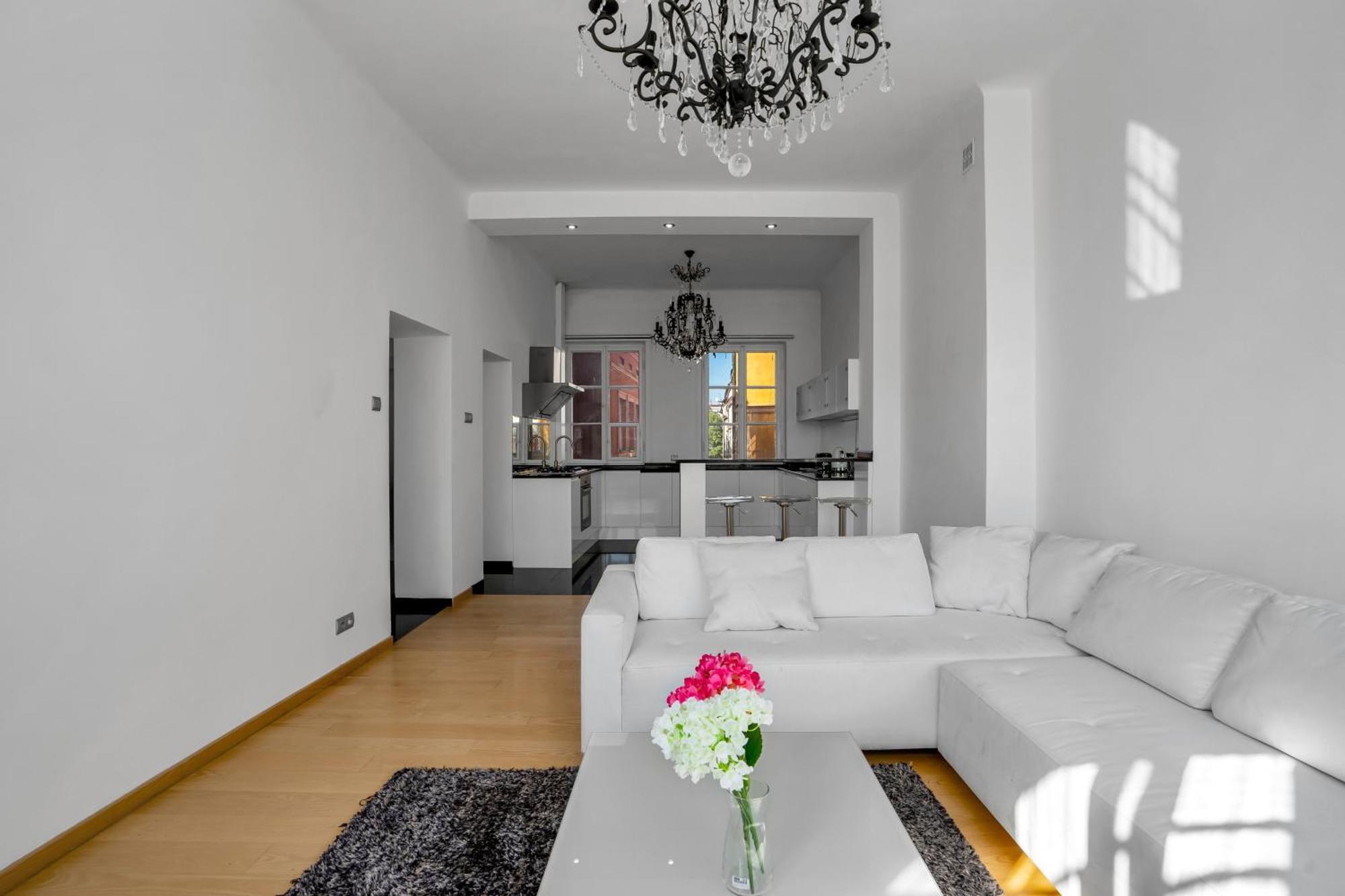 Castle - Prime Location, Historic Center, Castle View, Fast Internet - By Rentujemy