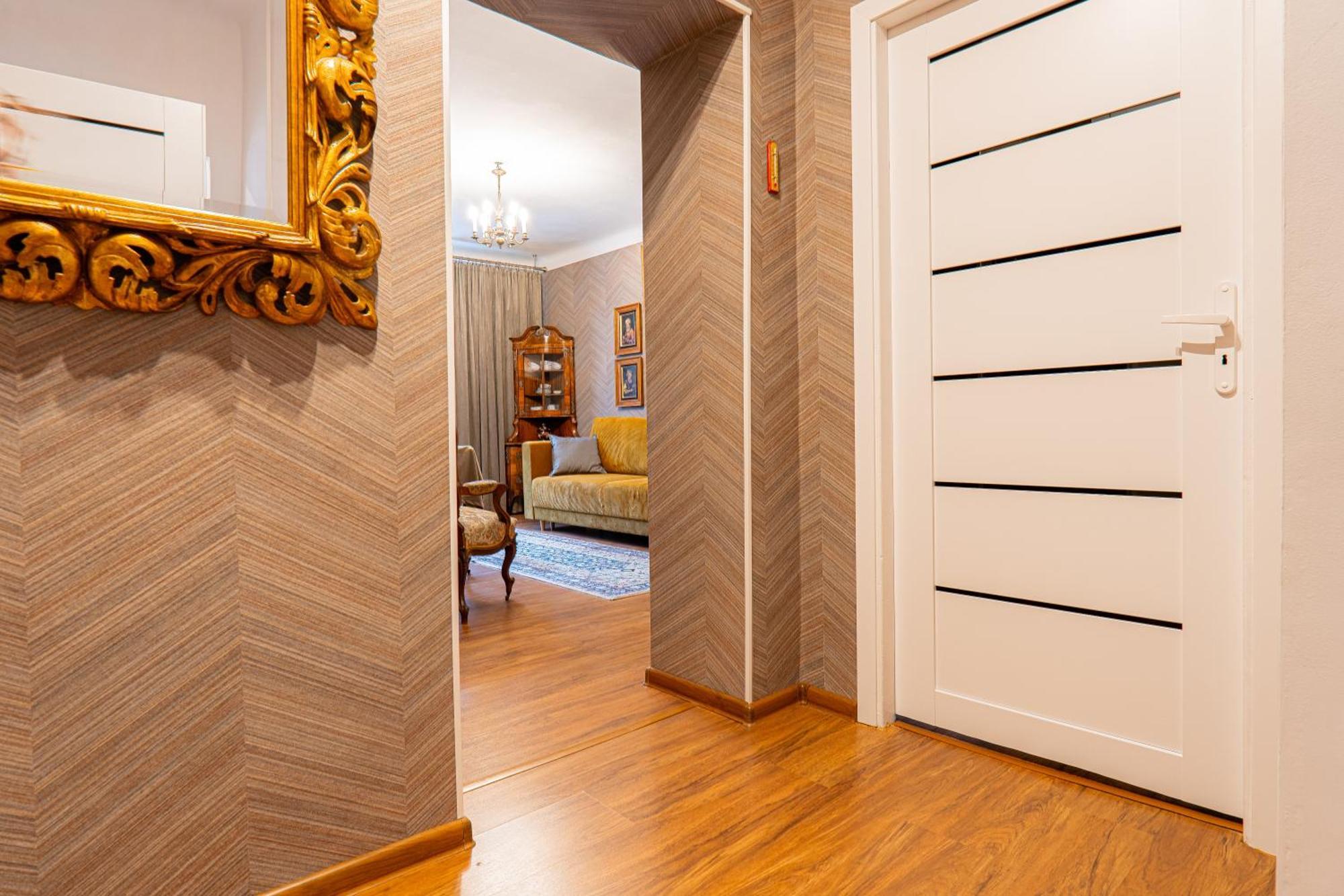 Apartamento Art Chmielna 10 Varsóvia