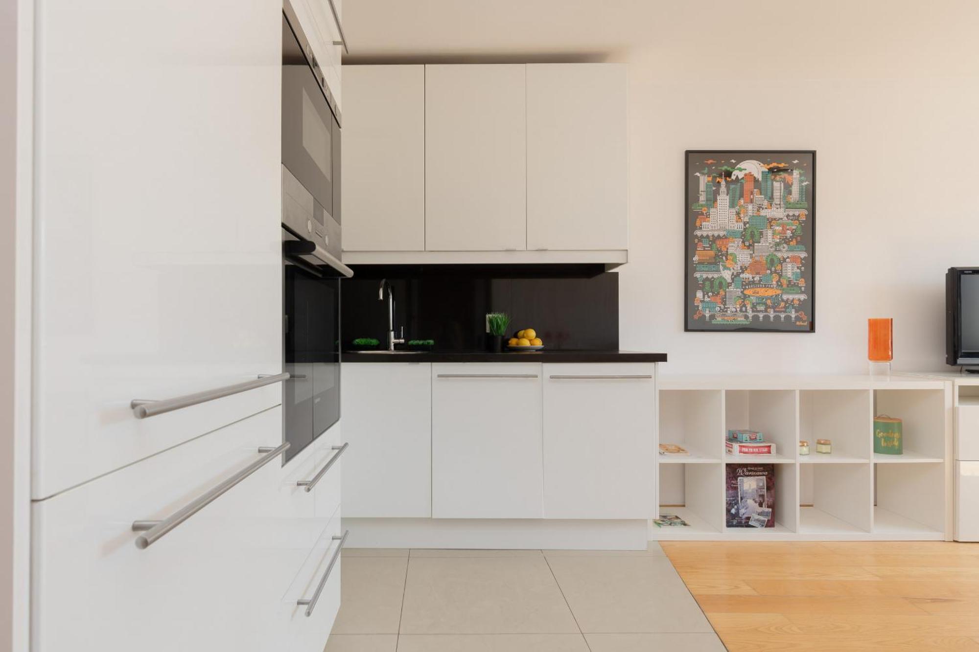 Sunny Centre By Renters Apartament