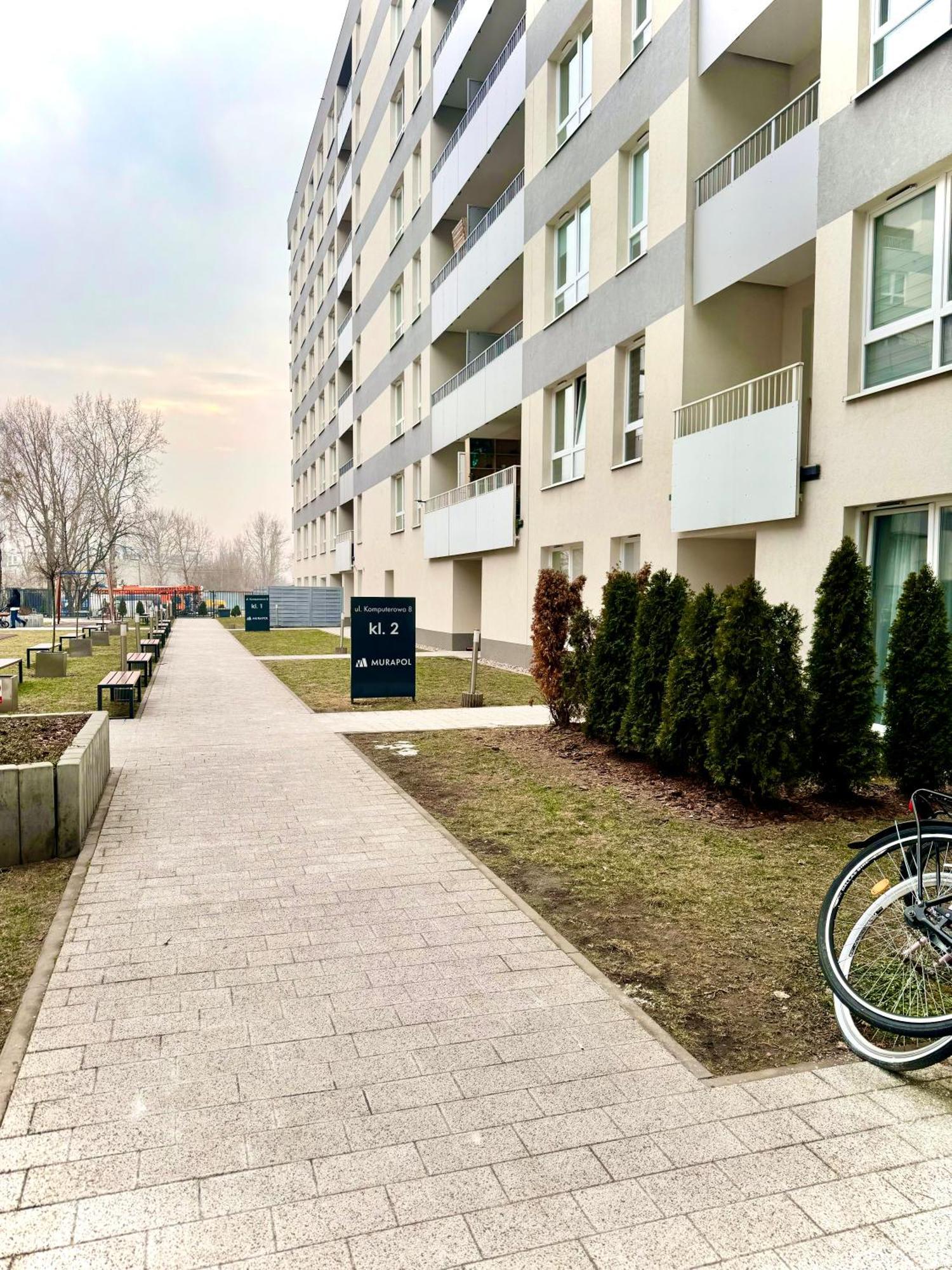 Komputerowa Airport And Business District Apartamento Varsóvia
