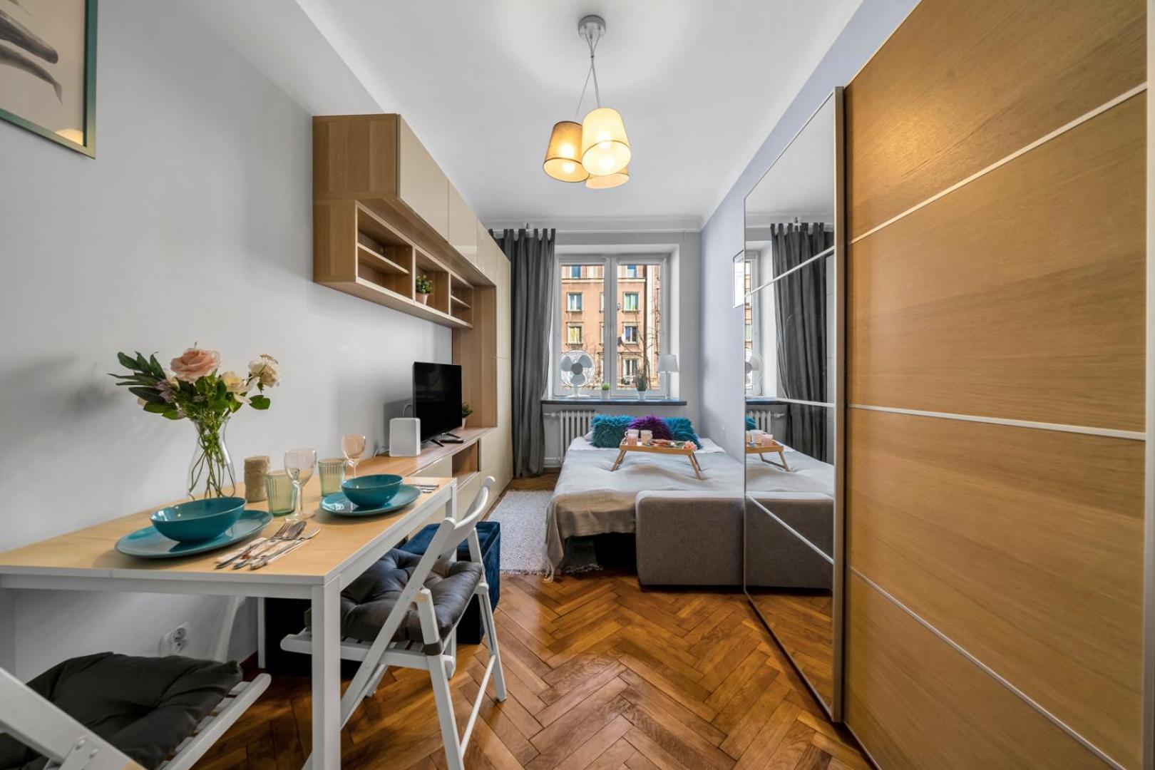 Downtown - Location, Metro&trams Nearby - By Rentujemy Apartment