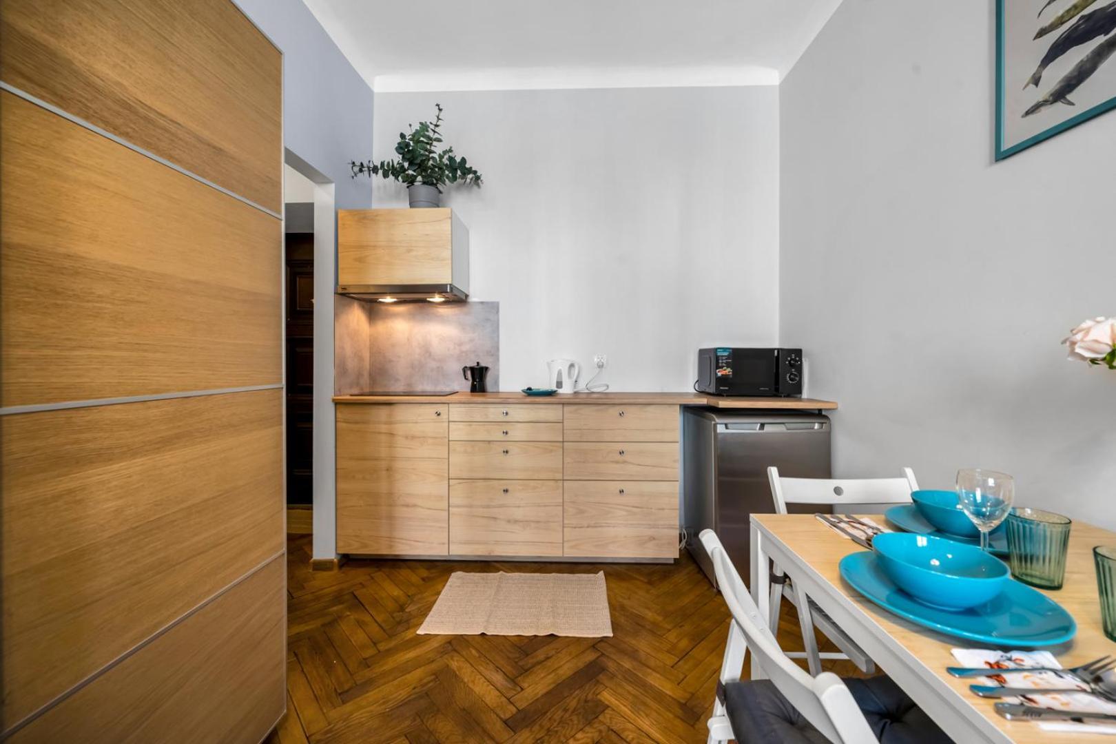 Apartment Downtown - Location, Metro&trams Nearby - By Rentujemy