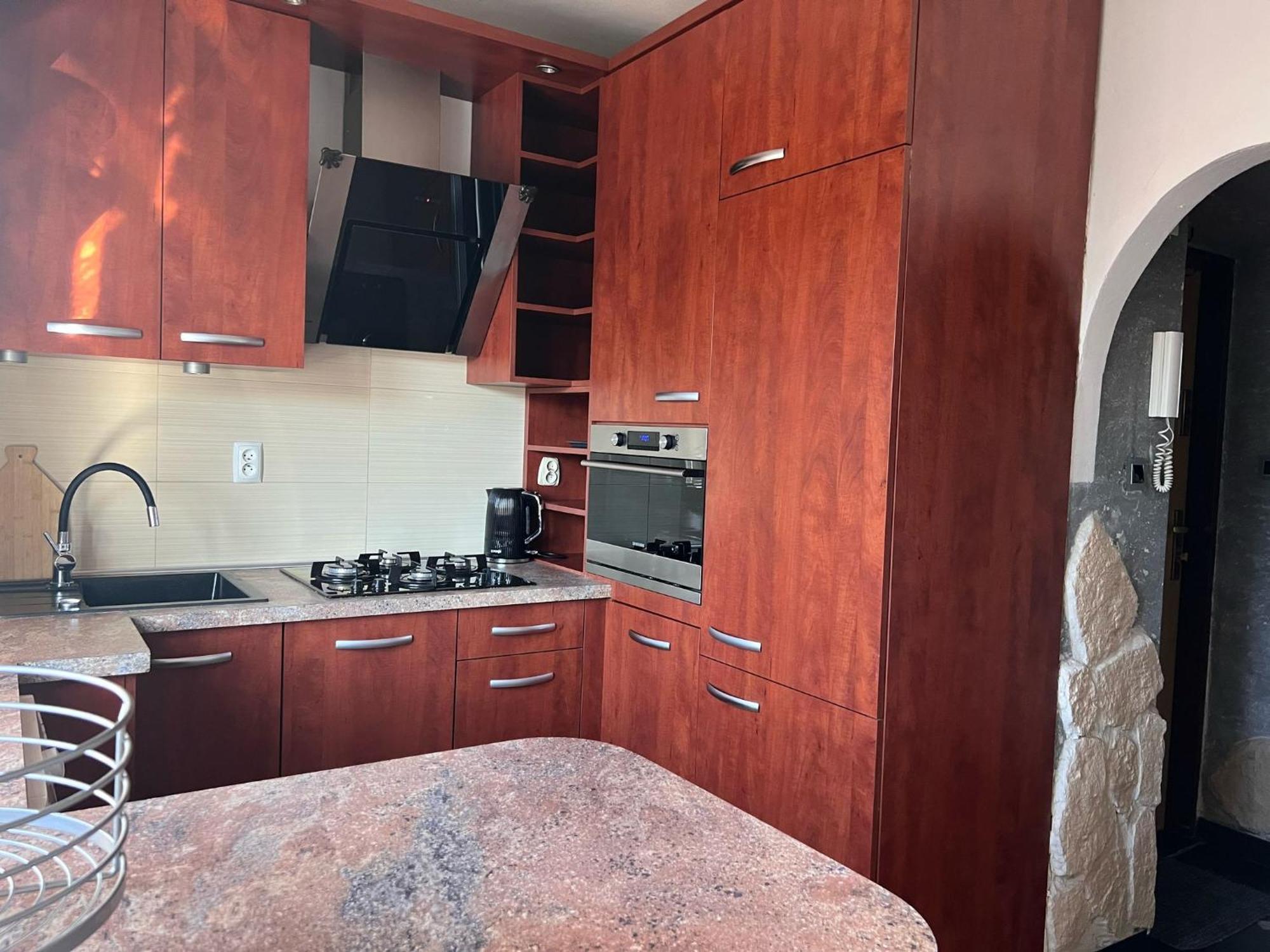 Plac Bankowy Apartment, Metro Apartment