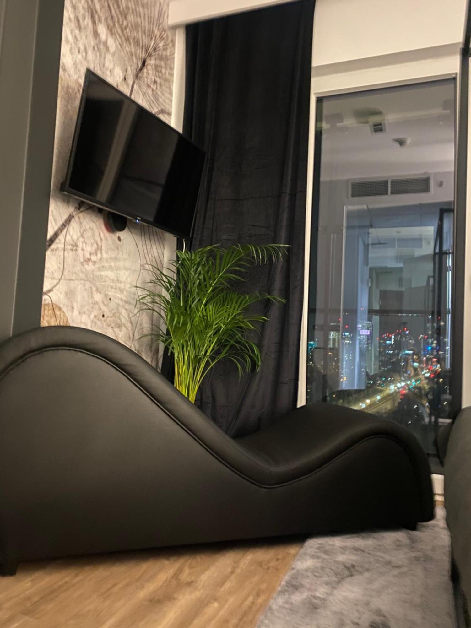 Chillout View & Pleasure - Wola Tower 15th Floor Apartamento Varsóvia