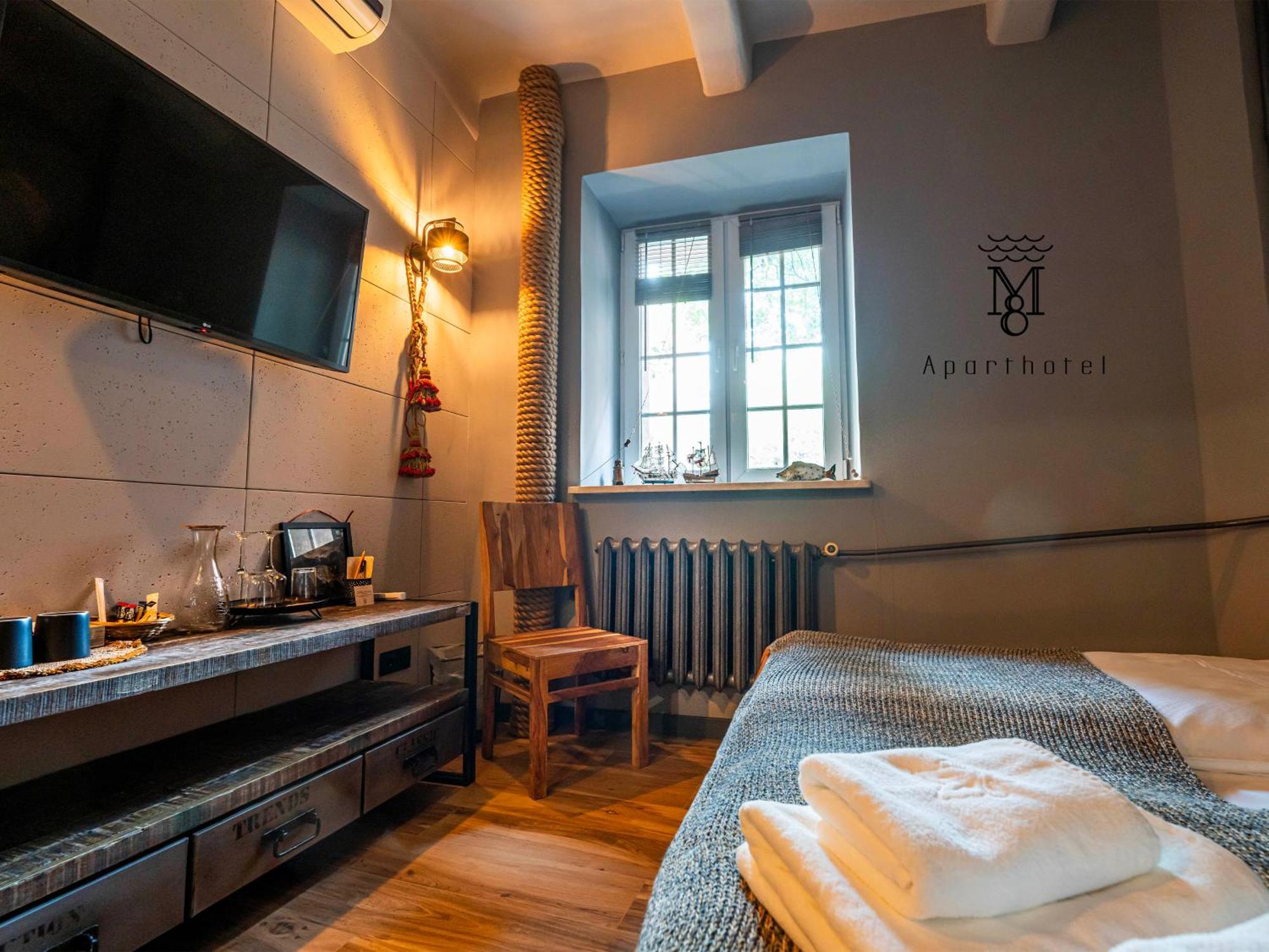 Apartment Mariensztat 8 Warsaw