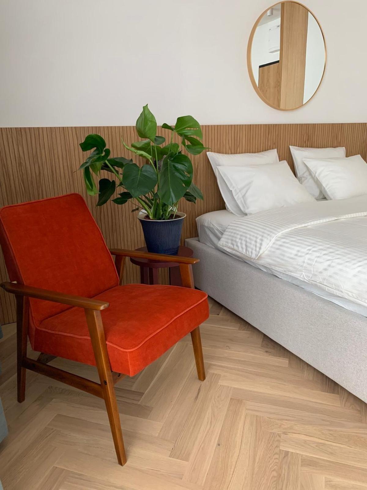 New Old Towne Apartment