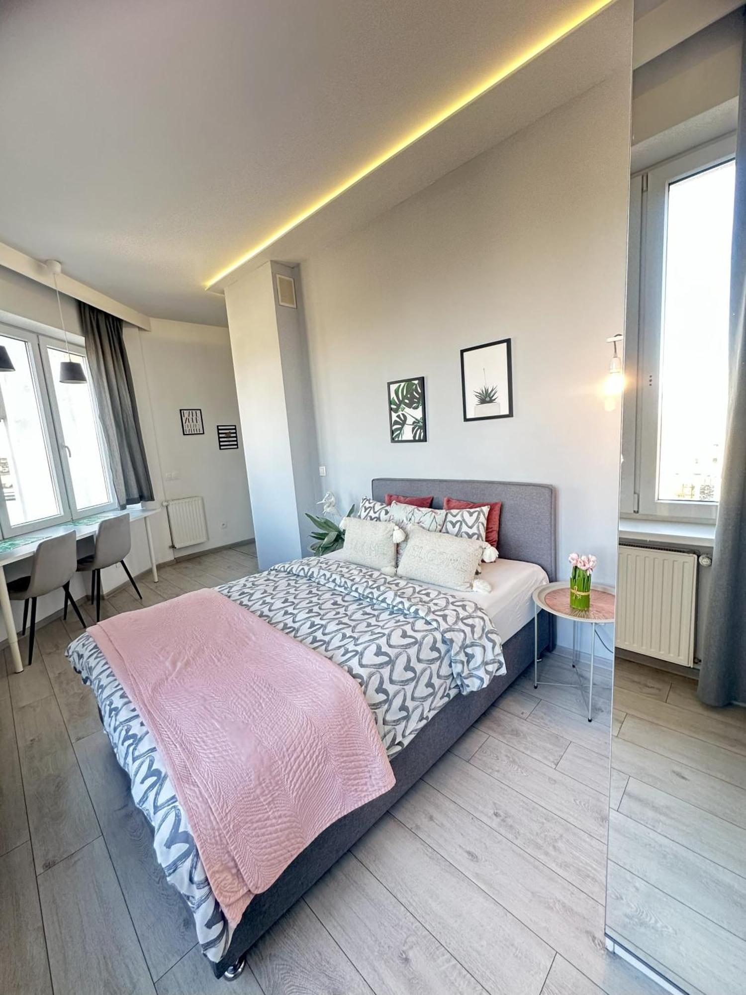 Exclusive Smolna Apartment
