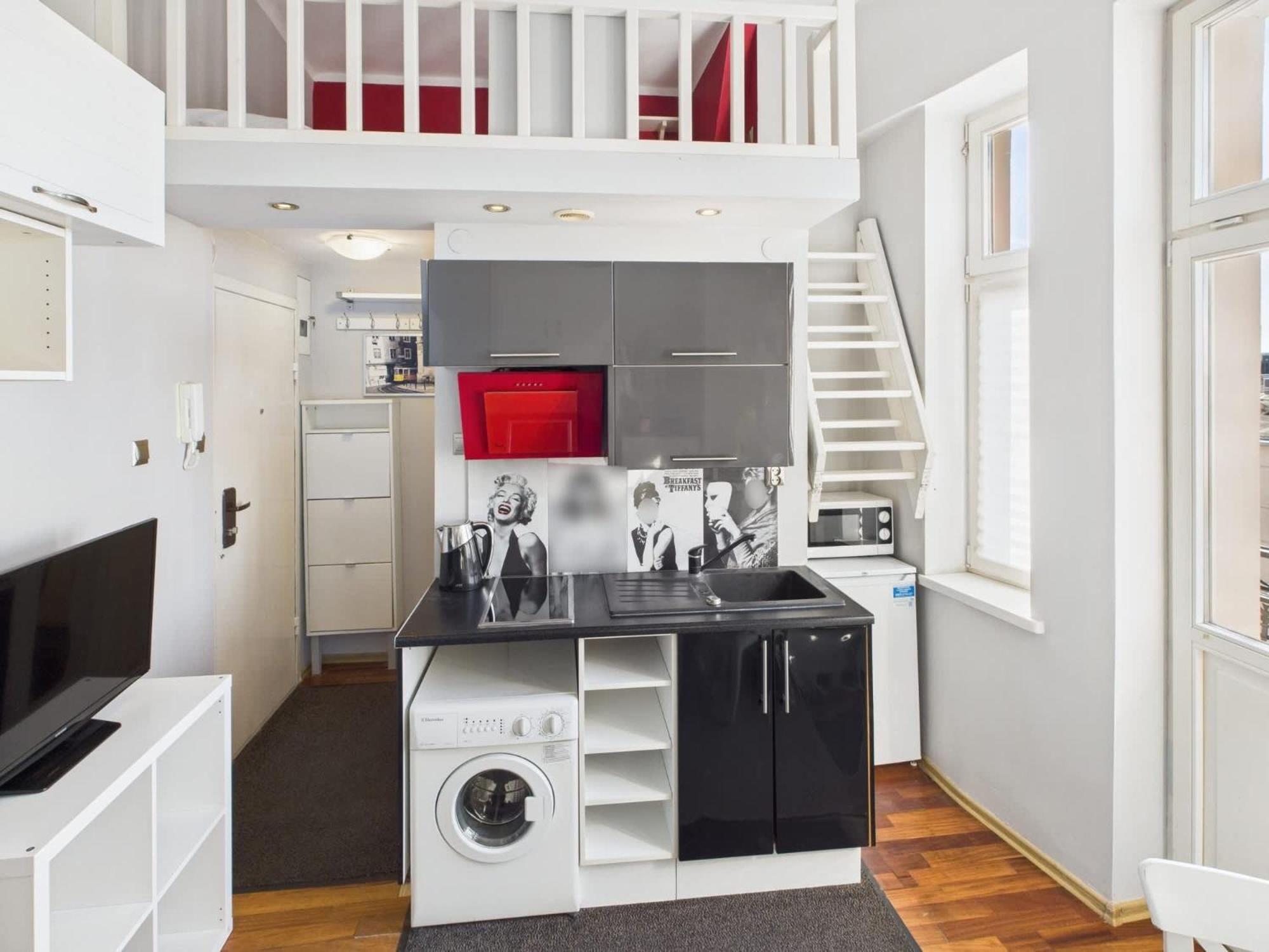 Exceptional Located Near Royal Baths Park By Renters